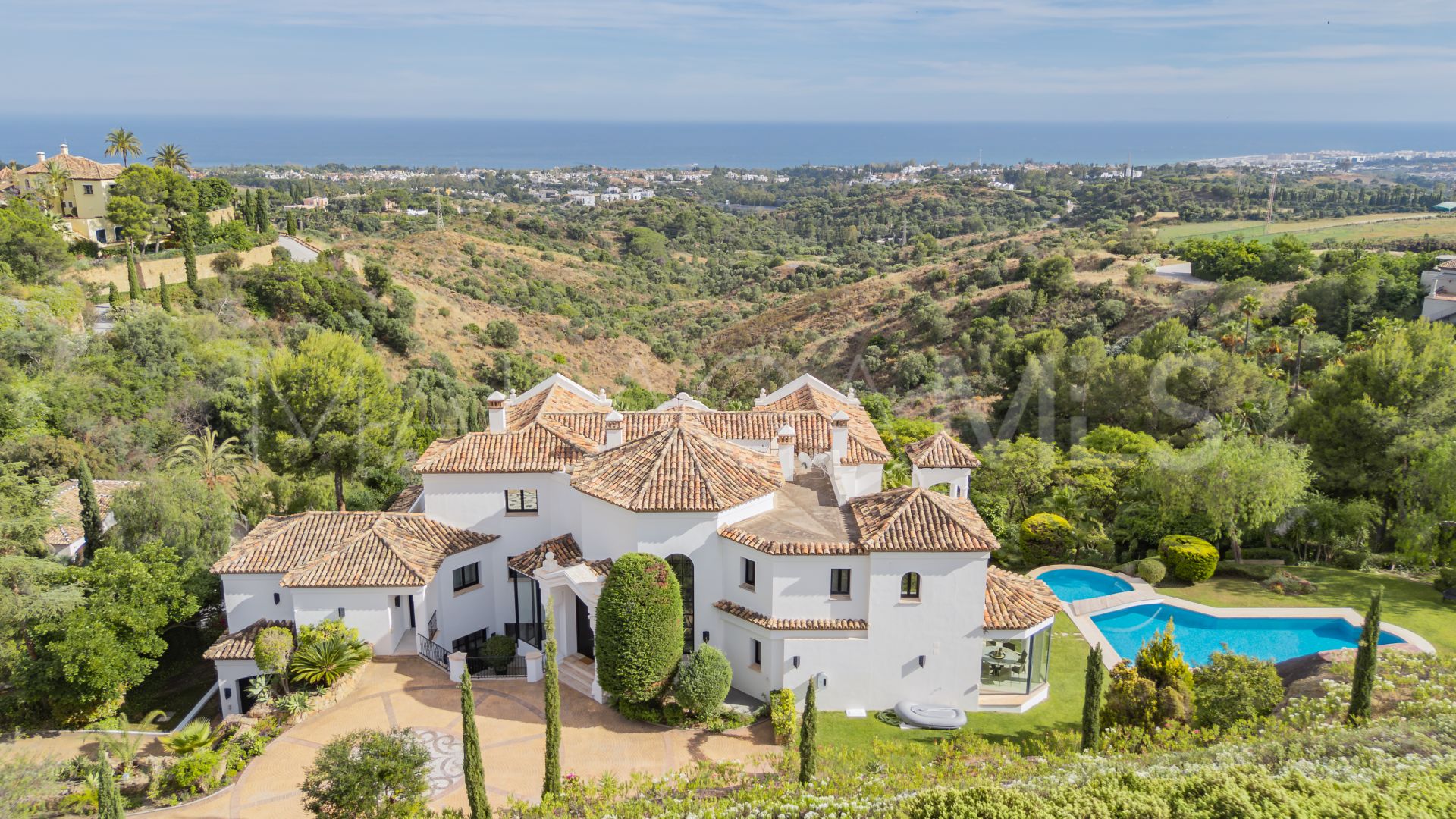 Se vende villa with 6 bedrooms in Marbella Hill Club