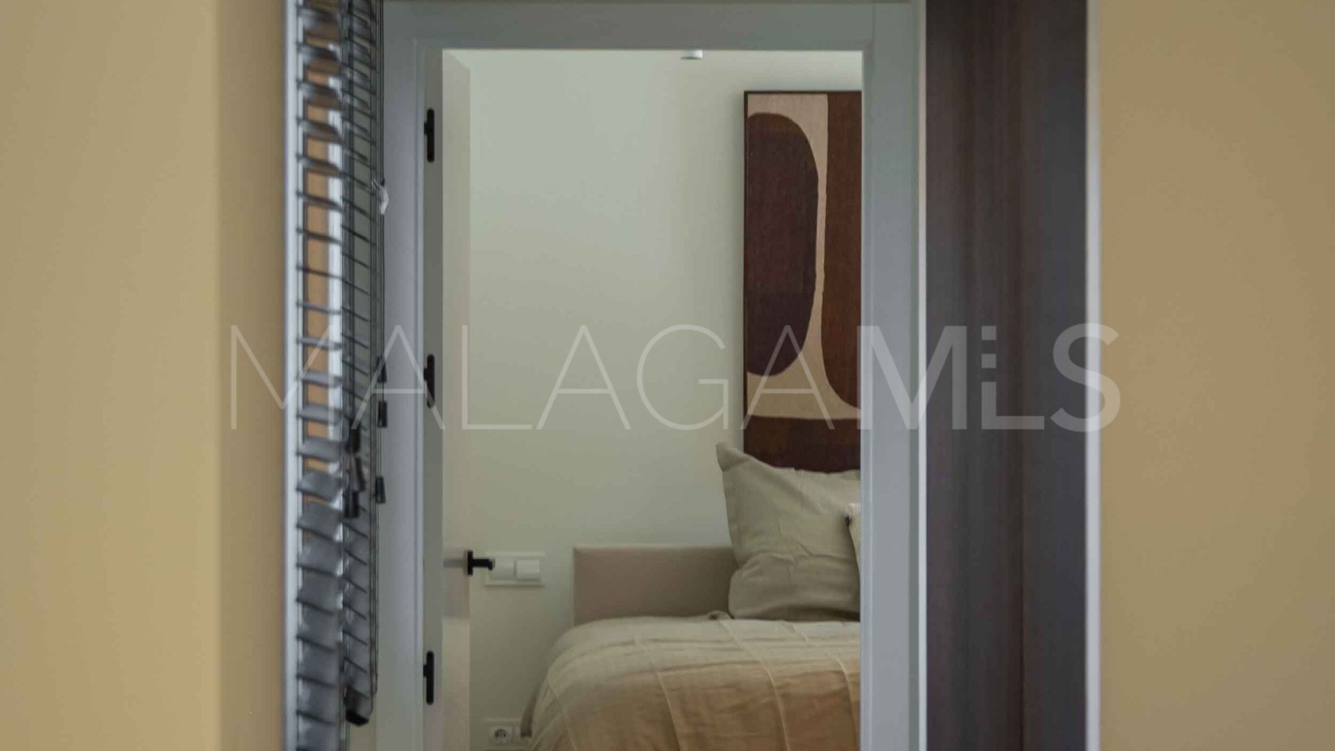 Villa for sale in Guadalmina Baja