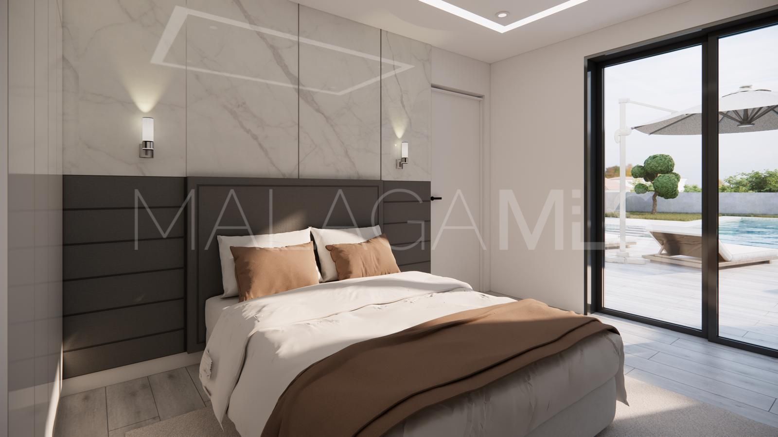 Villa for sale in Elviria