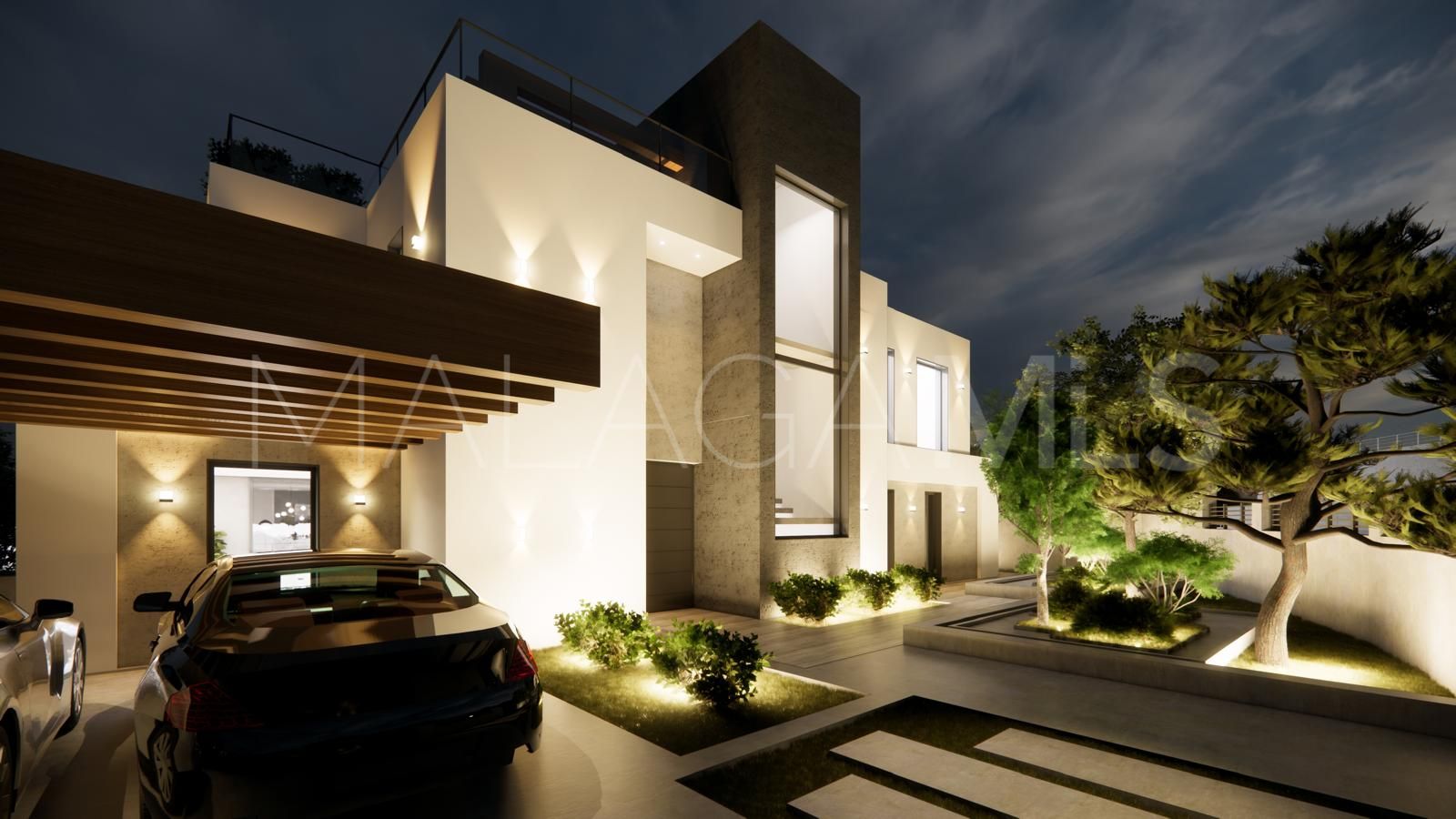 Villa for sale in Elviria
