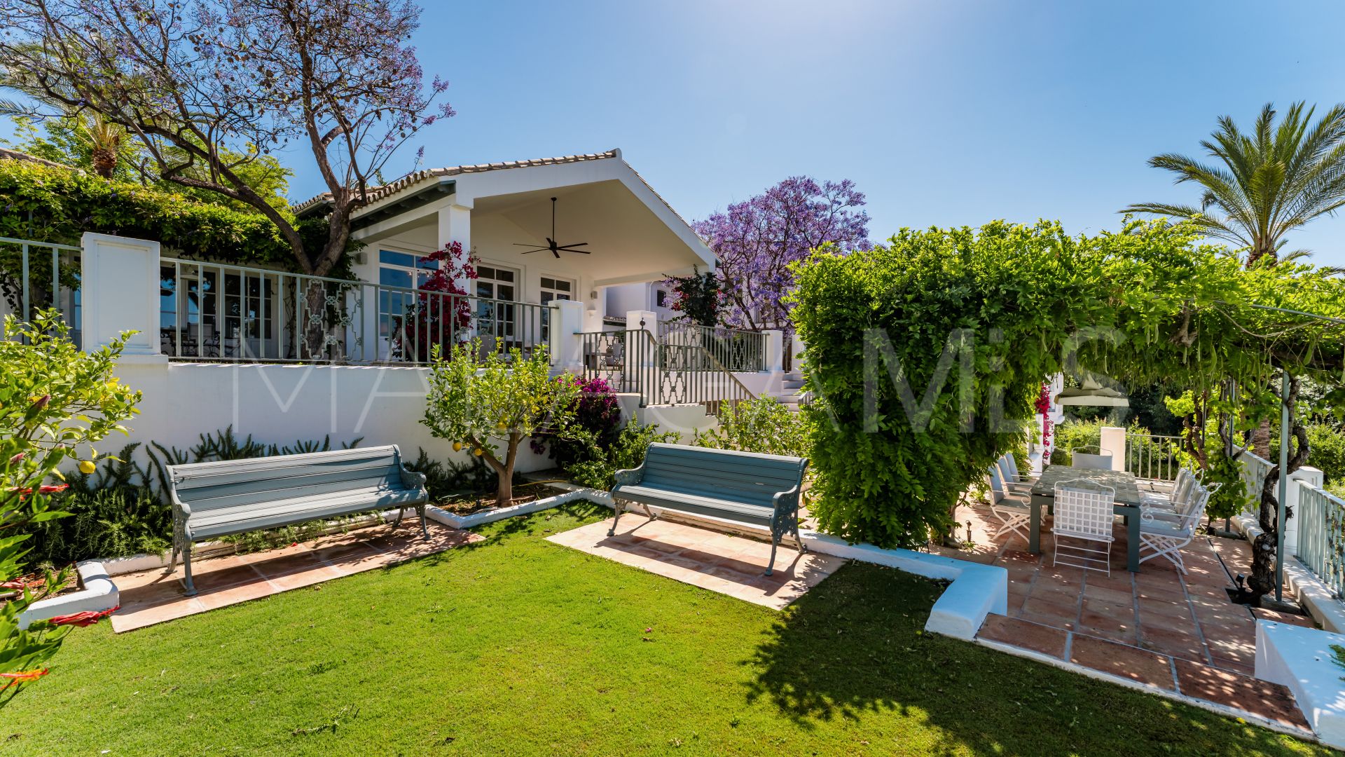 Villa for sale in Sierra Blanca