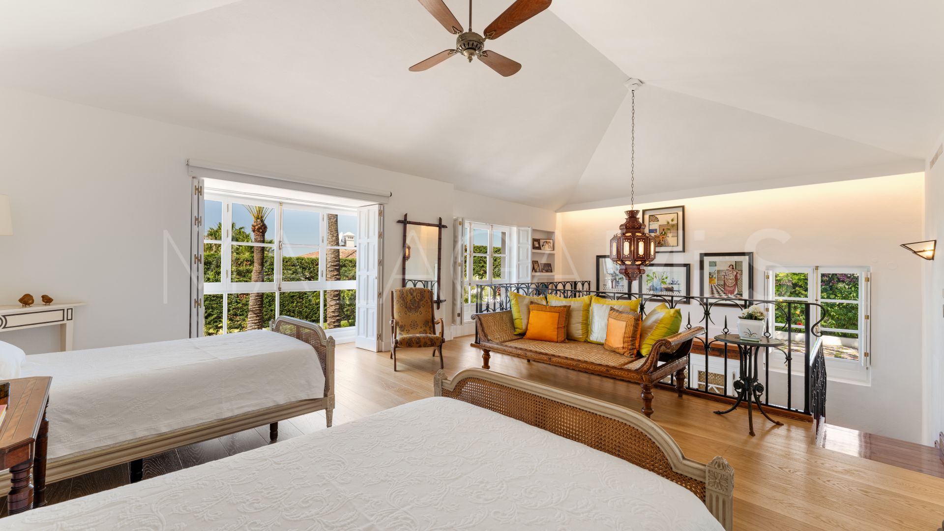 Villa for sale in Sierra Blanca