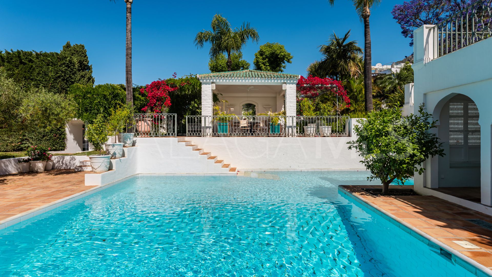 Villa for sale in Sierra Blanca