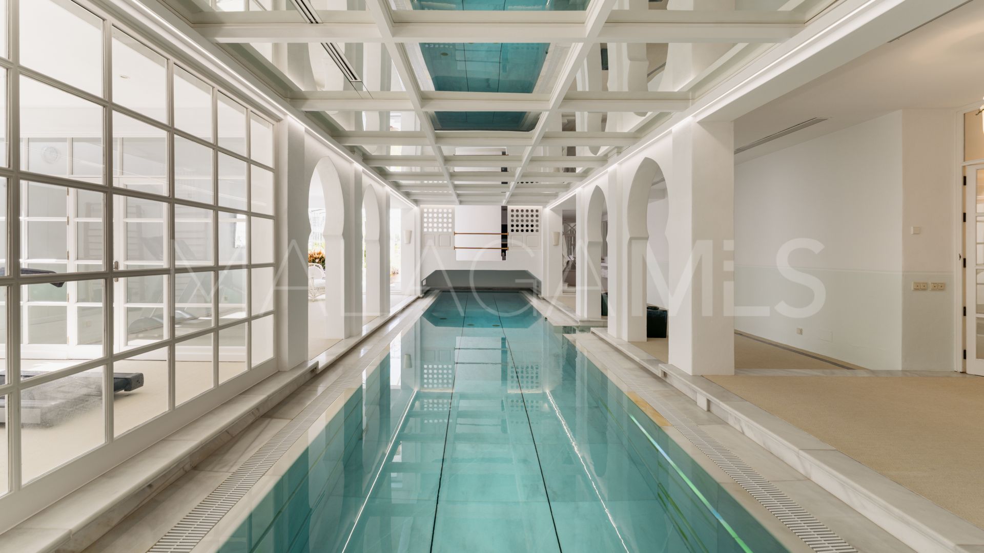 Villa for sale in Sierra Blanca