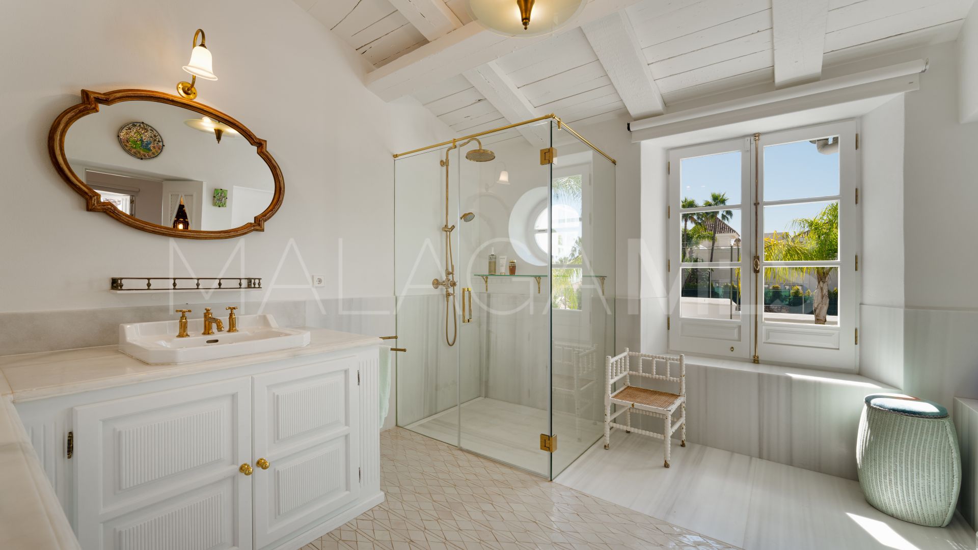 Villa for sale in Sierra Blanca