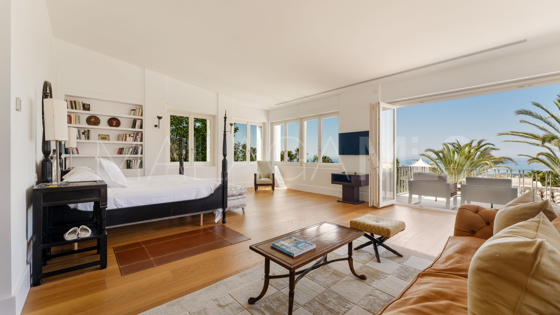 Villa for sale in Sierra Blanca