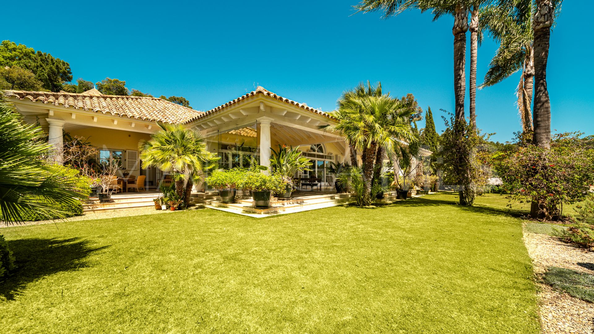 Villa for sale in La Zagaleta