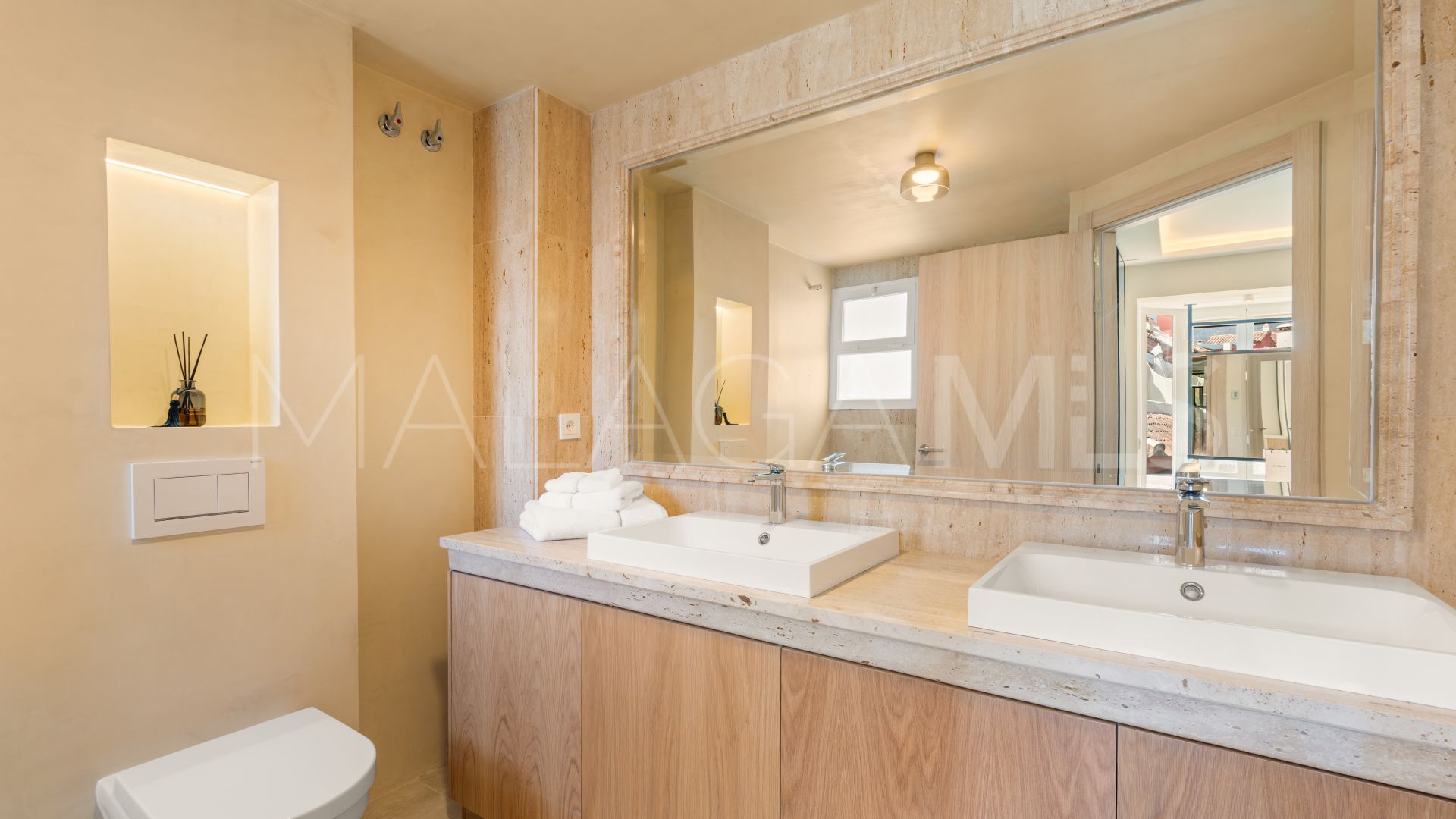 Maison de ville for sale in Golden Mile