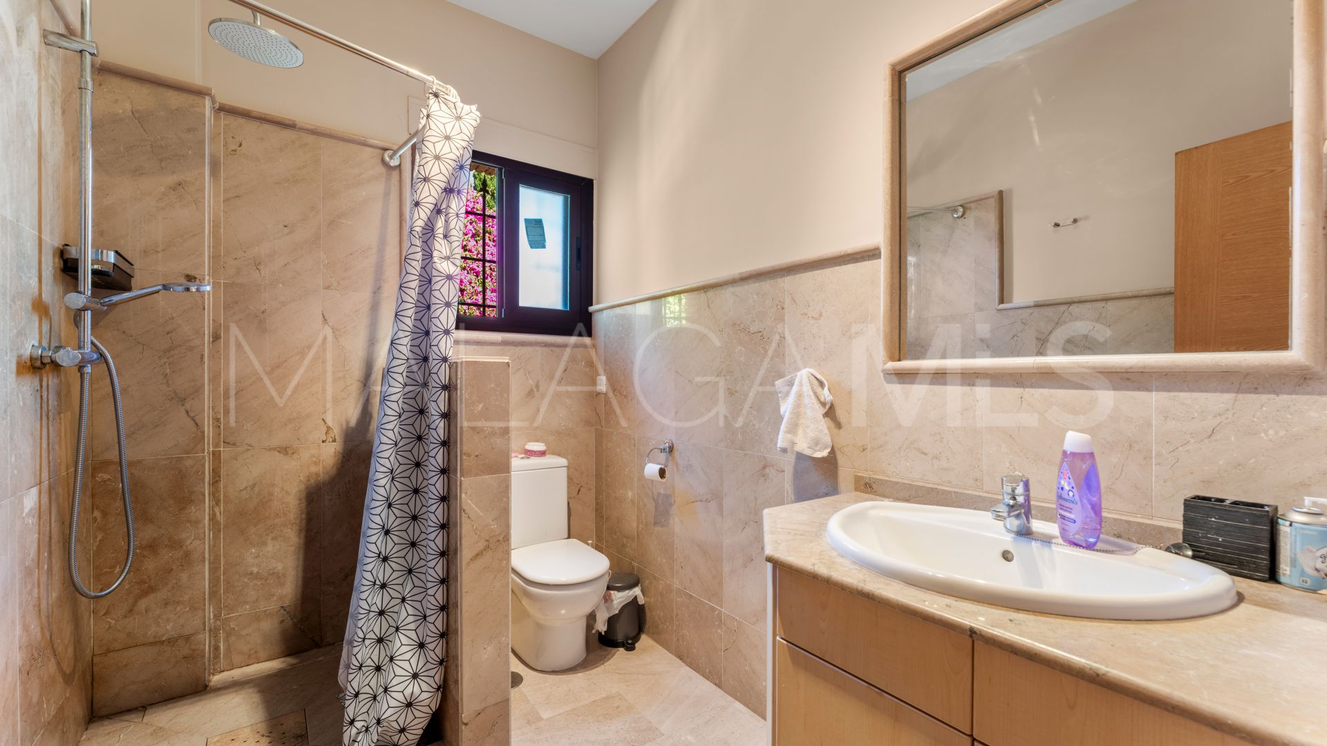 Villa for sale in Casasola