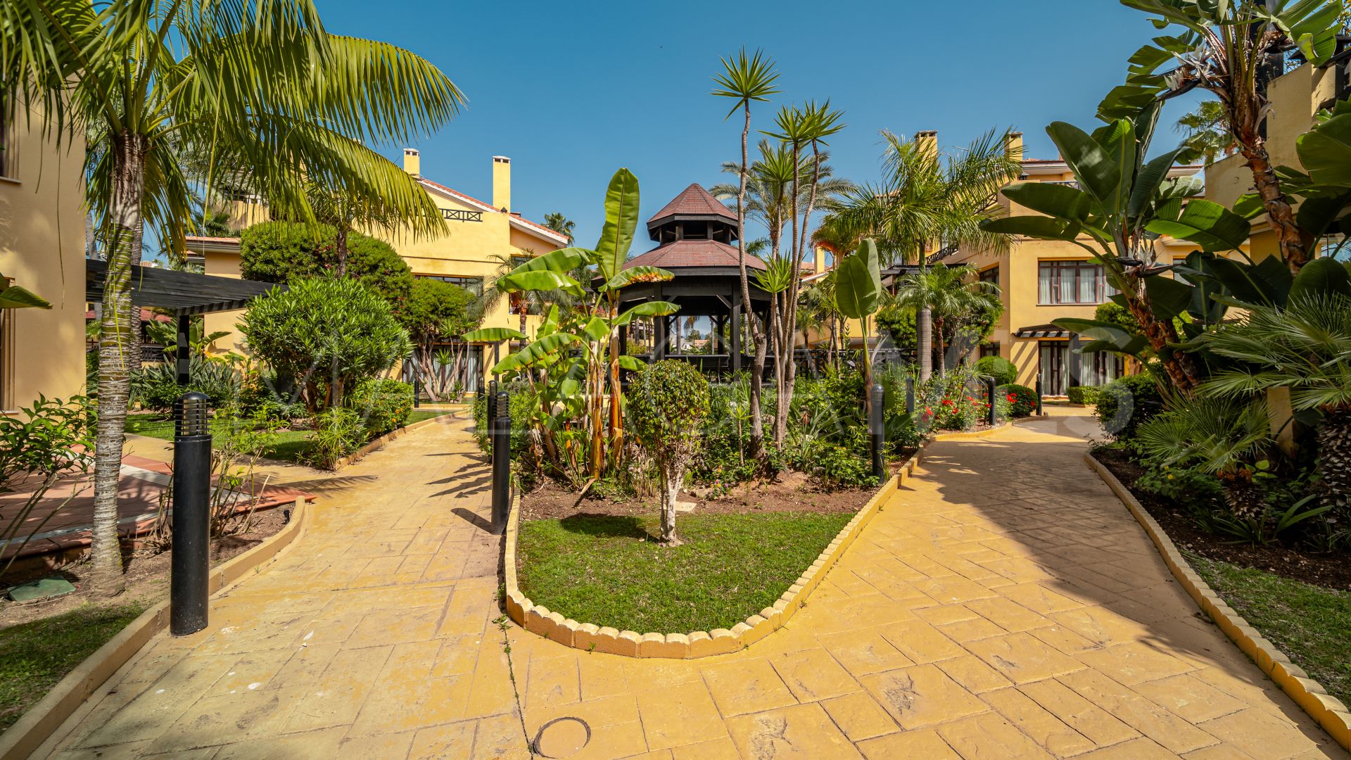 Lägenhet for sale in Bahia de Banus