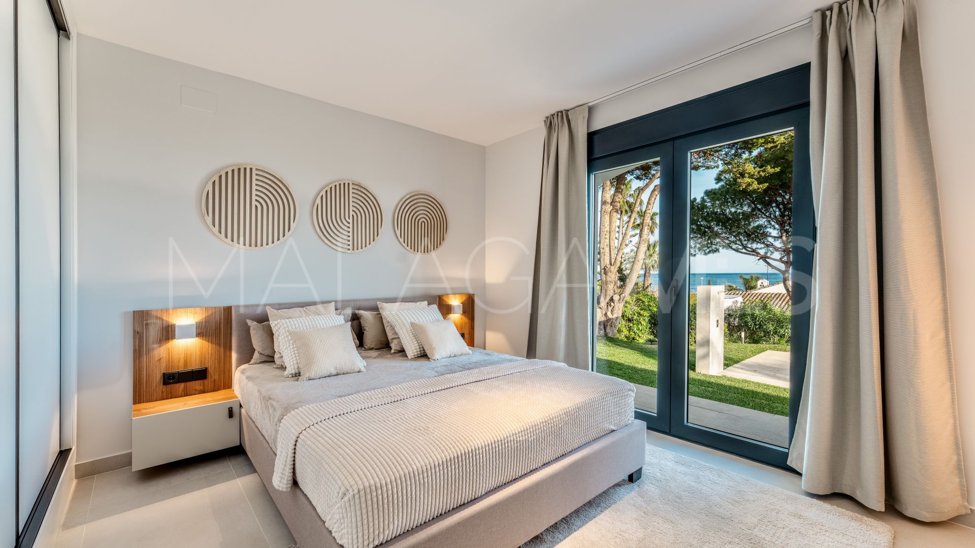 Villa for sale in Cala de Mijas