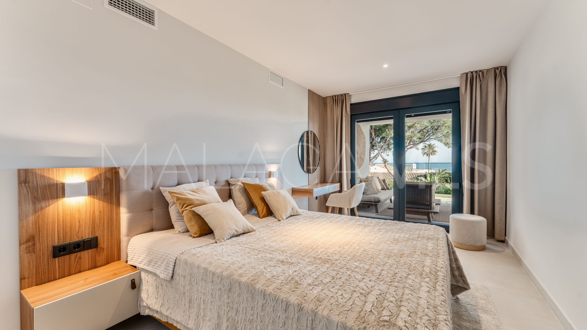 Villa for sale in Cala de Mijas
