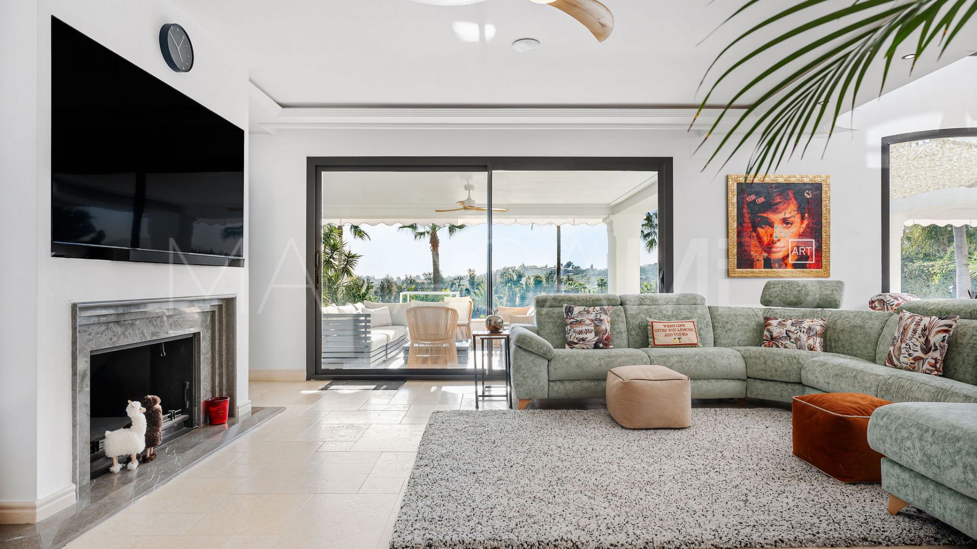 Villa for sale in Nueva Andalucia