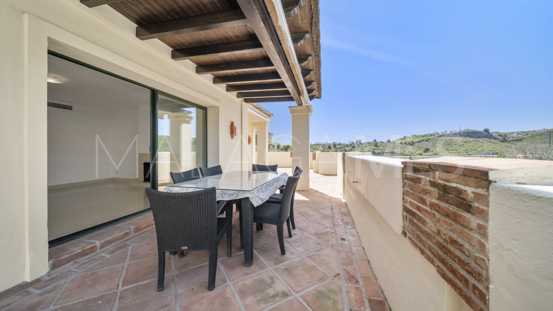 Duplex penthouse with 3 bedrooms for sale in Los Capanes del Golf