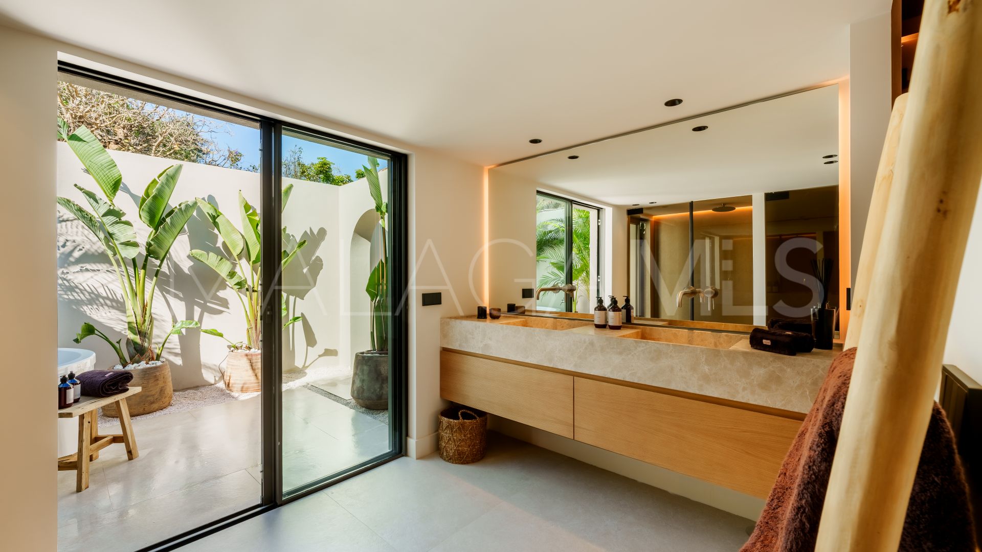 Villa for sale in Cortijo Blanco