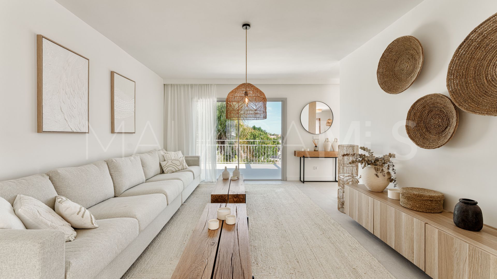 Nueva Andalucia 5 bedrooms villa for sale