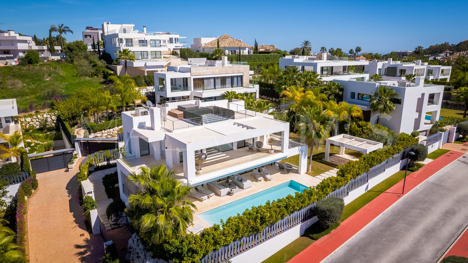 Villa for sale in Los Olivos