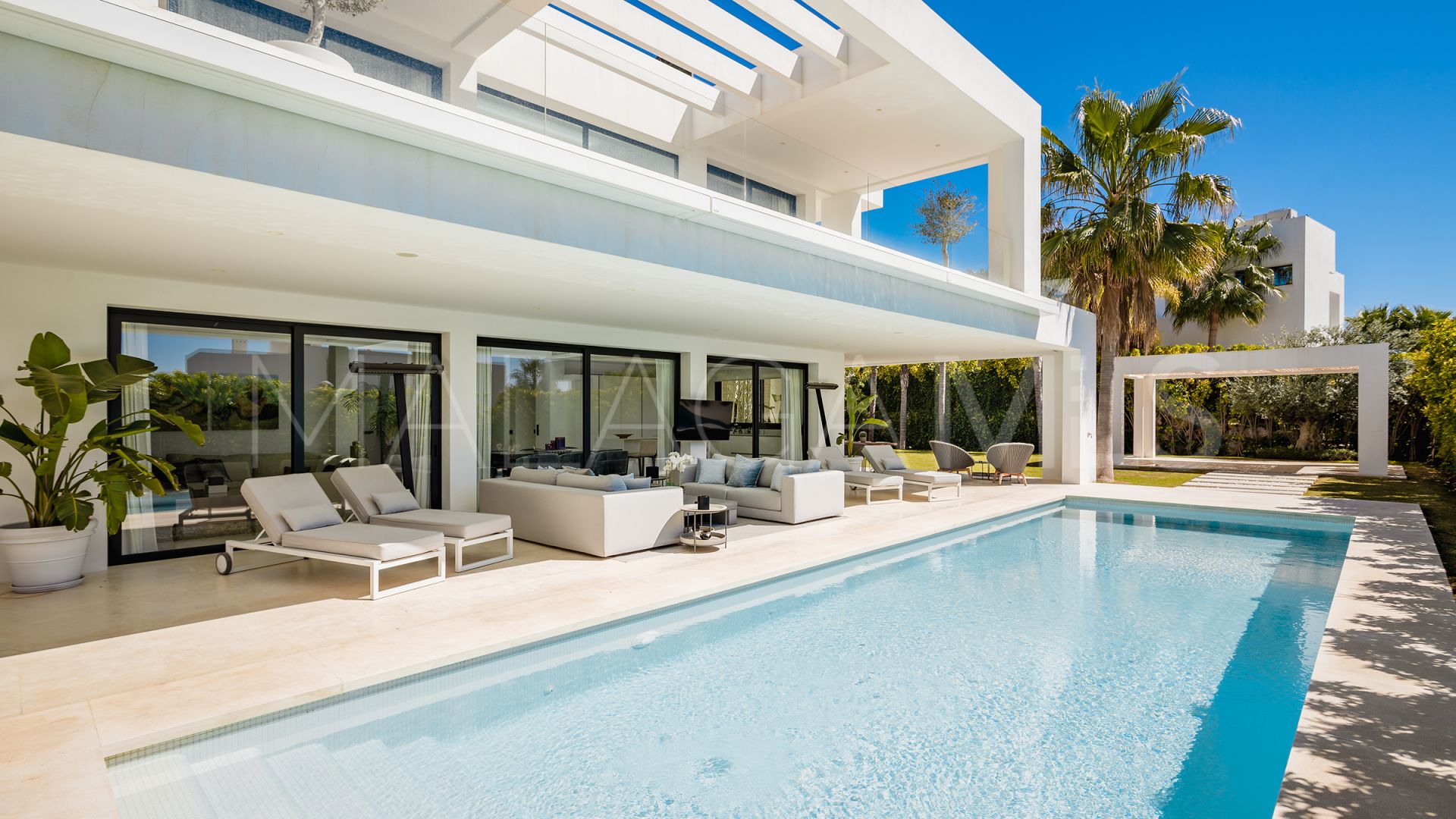 Villa for sale in Los Olivos