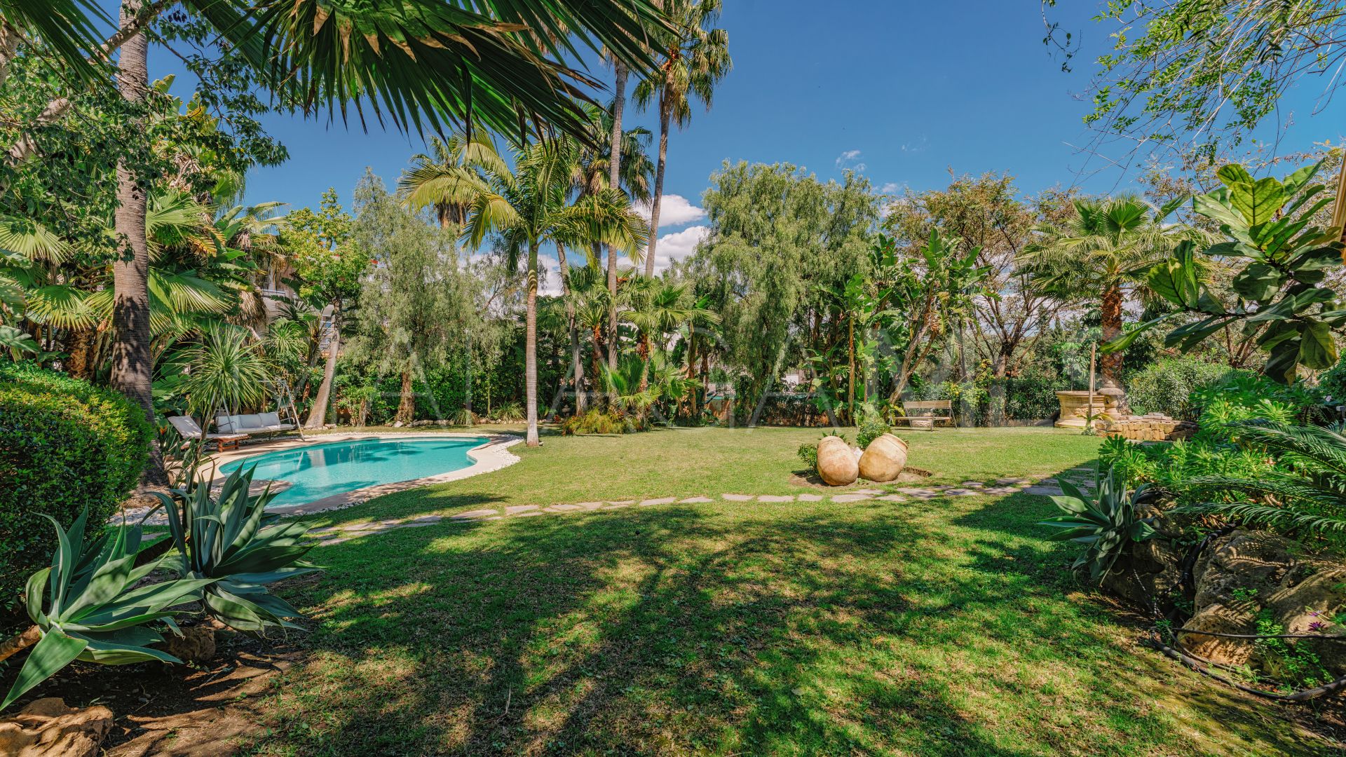 Villa for sale in Atalaya de Rio Verde