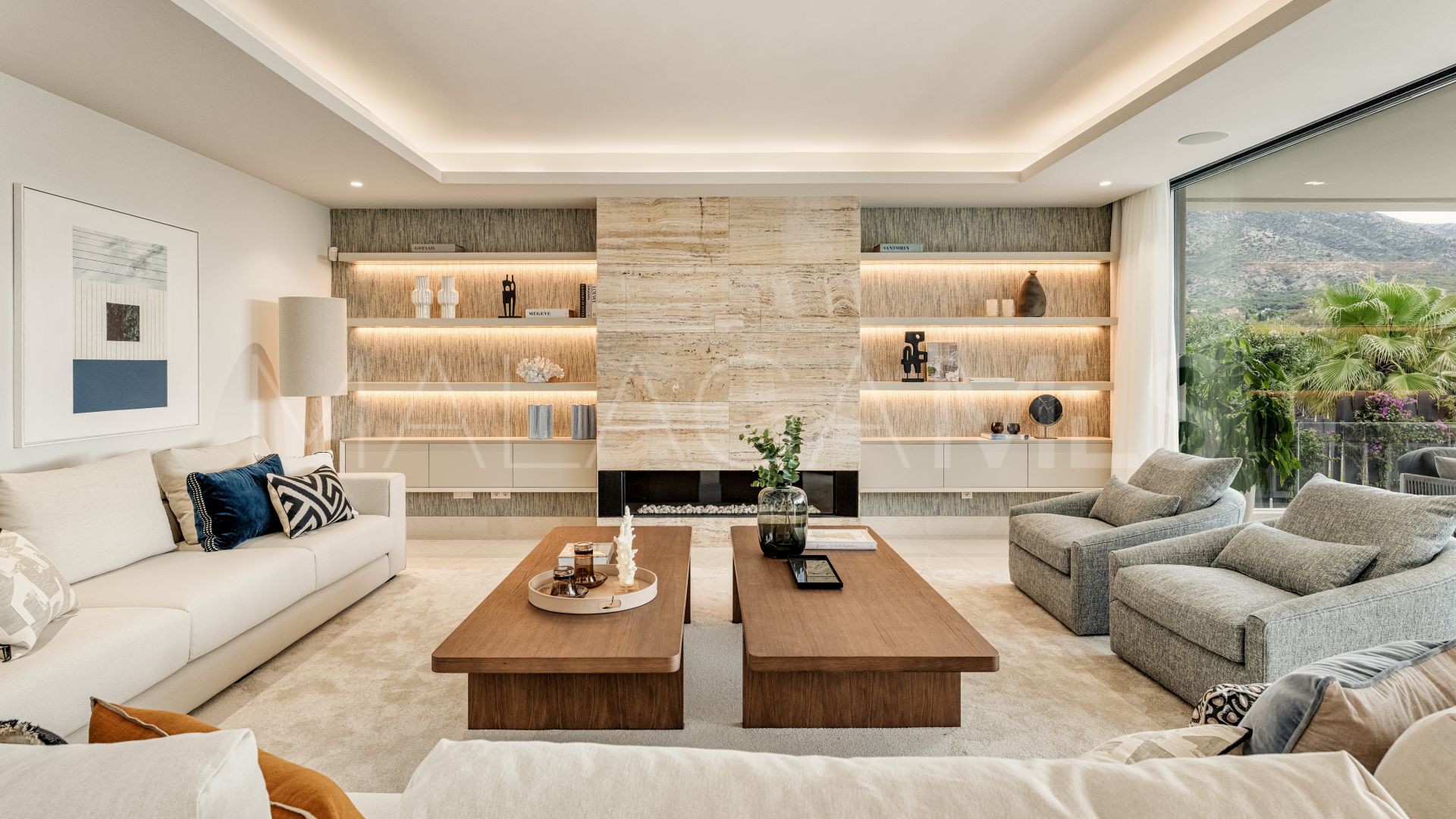 Villa for sale in Lomas del Virrey