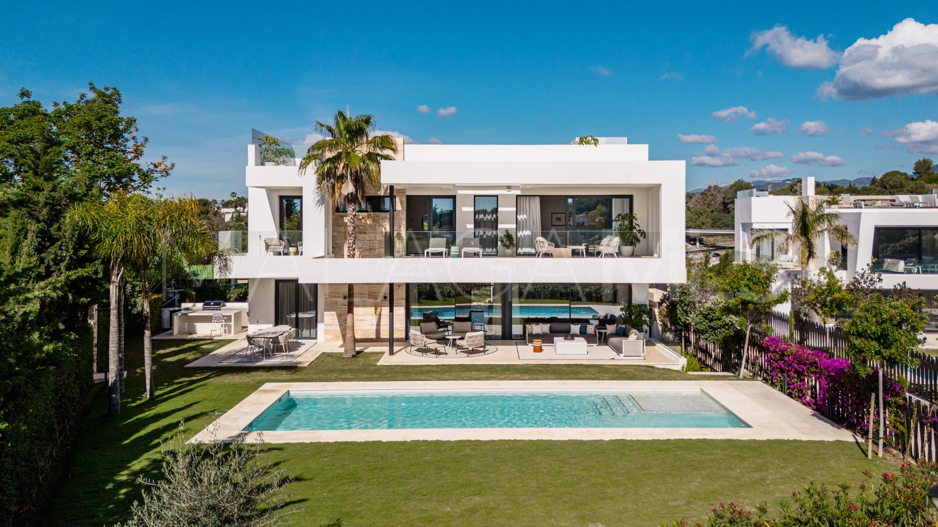 Villa for sale in Lomas del Virrey