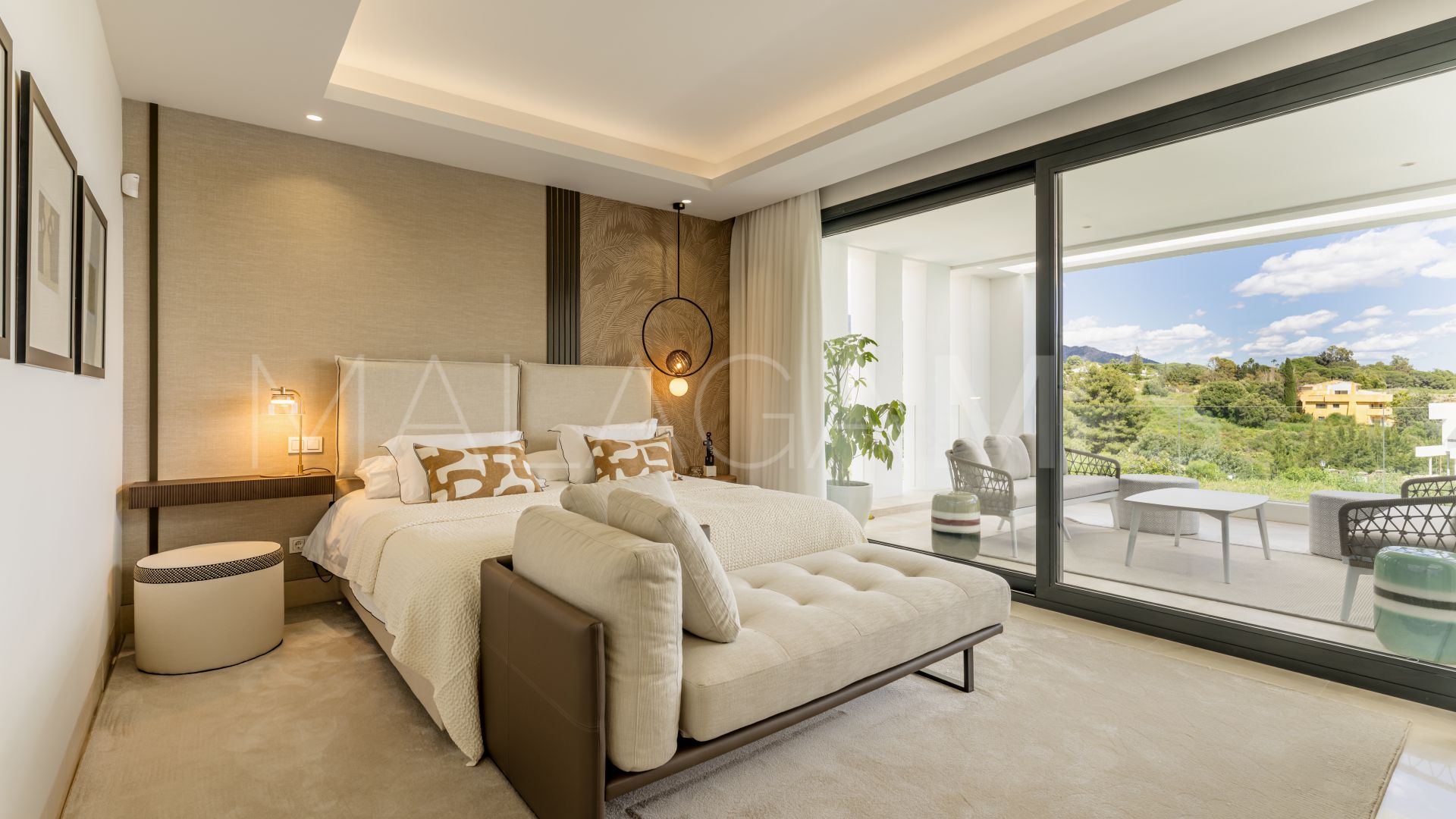 Villa for sale in Lomas del Virrey