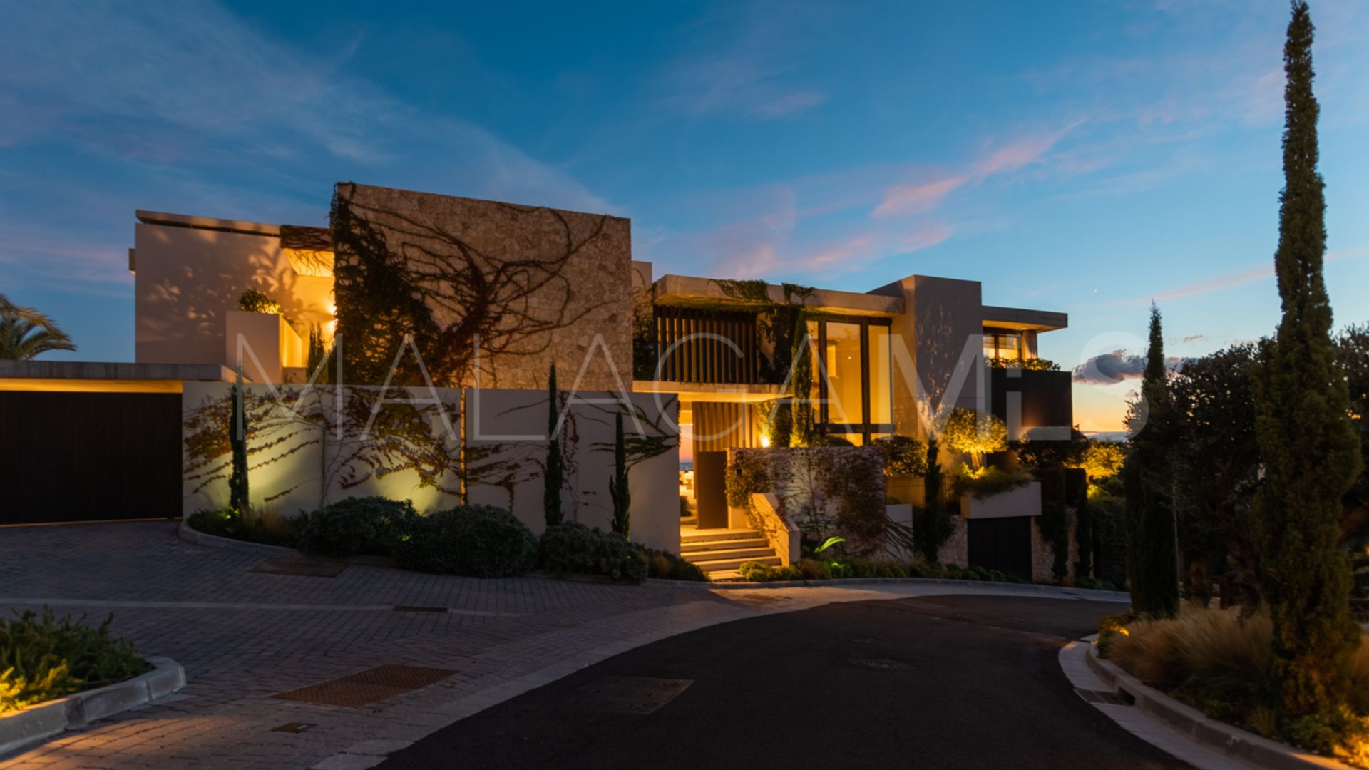 Villa for sale in The Hills