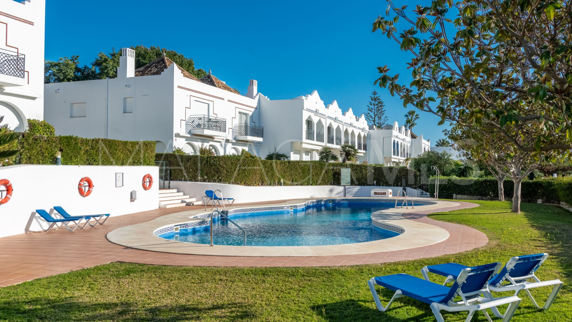 Bungalow for sale in Los Potros