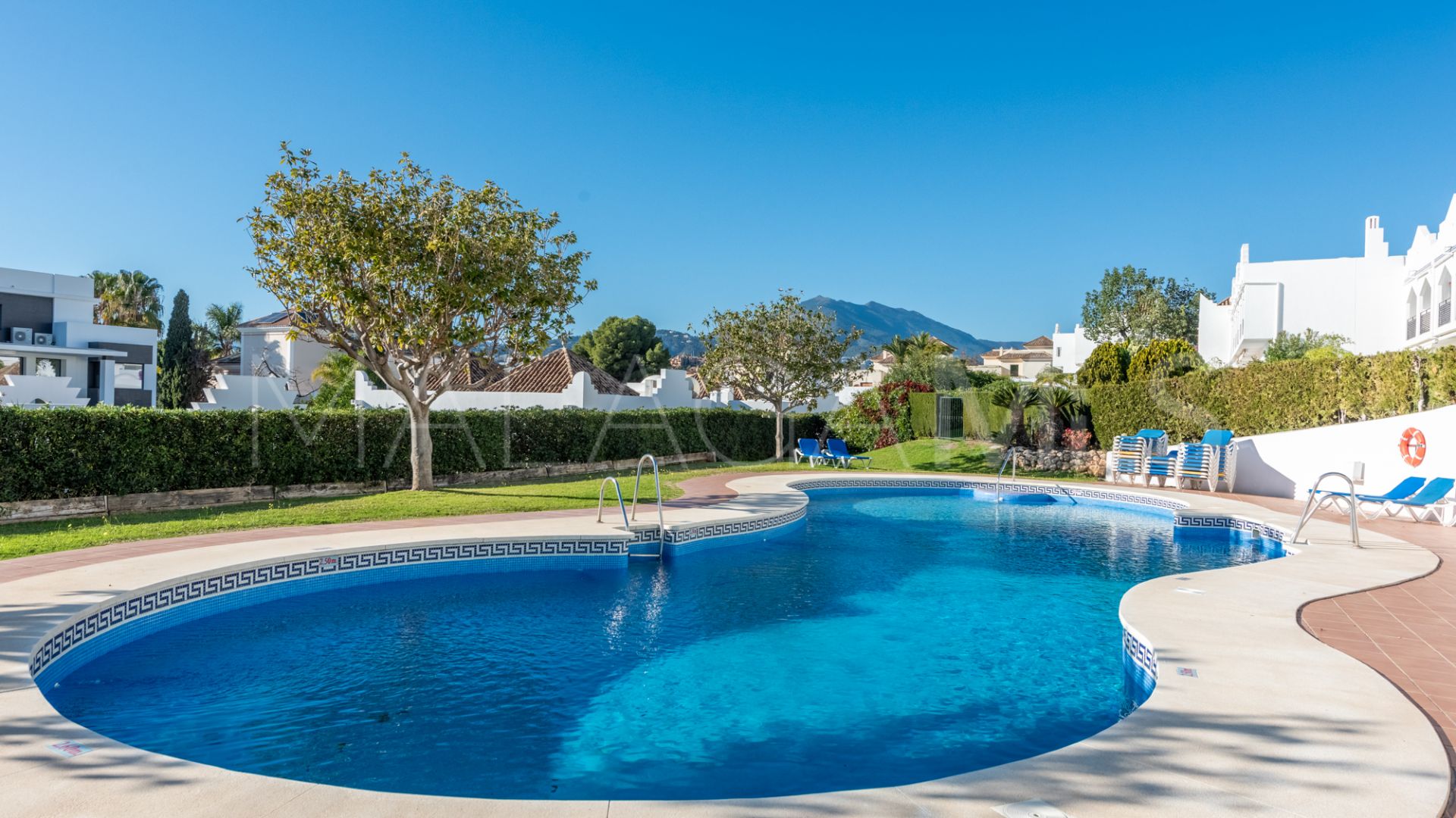 Bungalow for sale in Los Potros