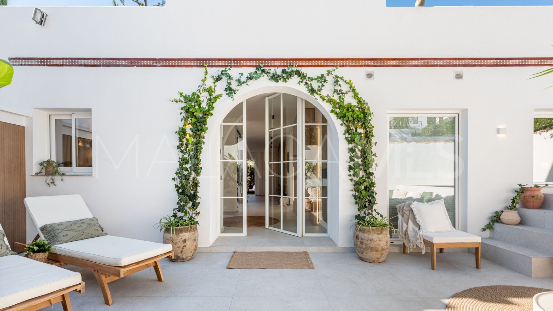 Bungalow for sale in Los Potros