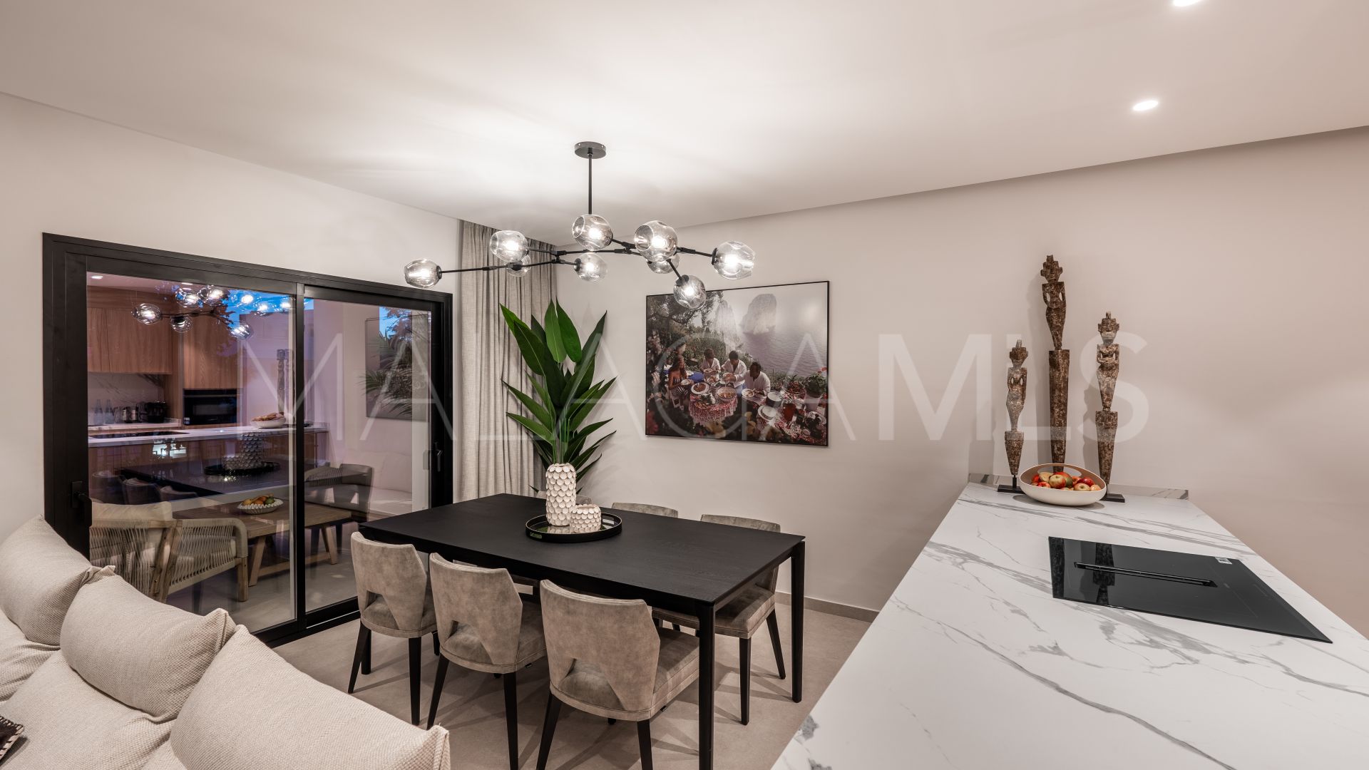Triplex for sale in Aloha Gardens