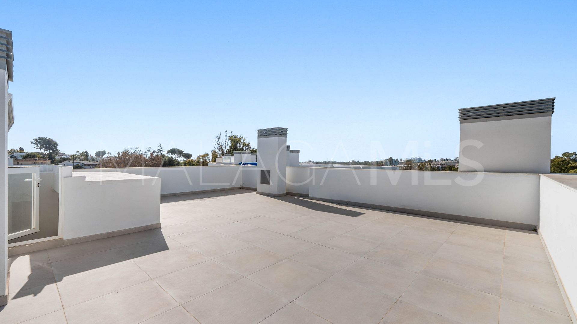 3 bedrooms semi detached villa in Guadalmina Alta for sale