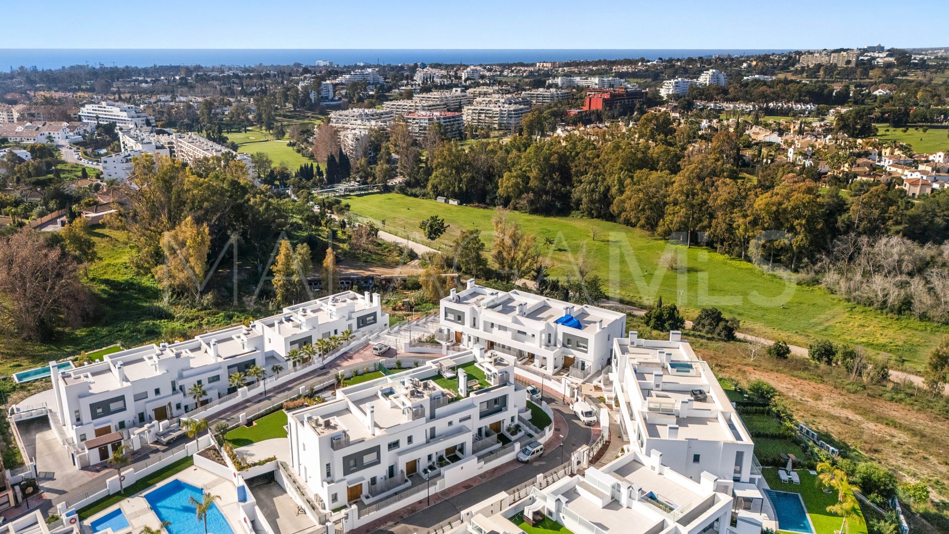 3 bedrooms semi detached villa in Guadalmina Alta for sale