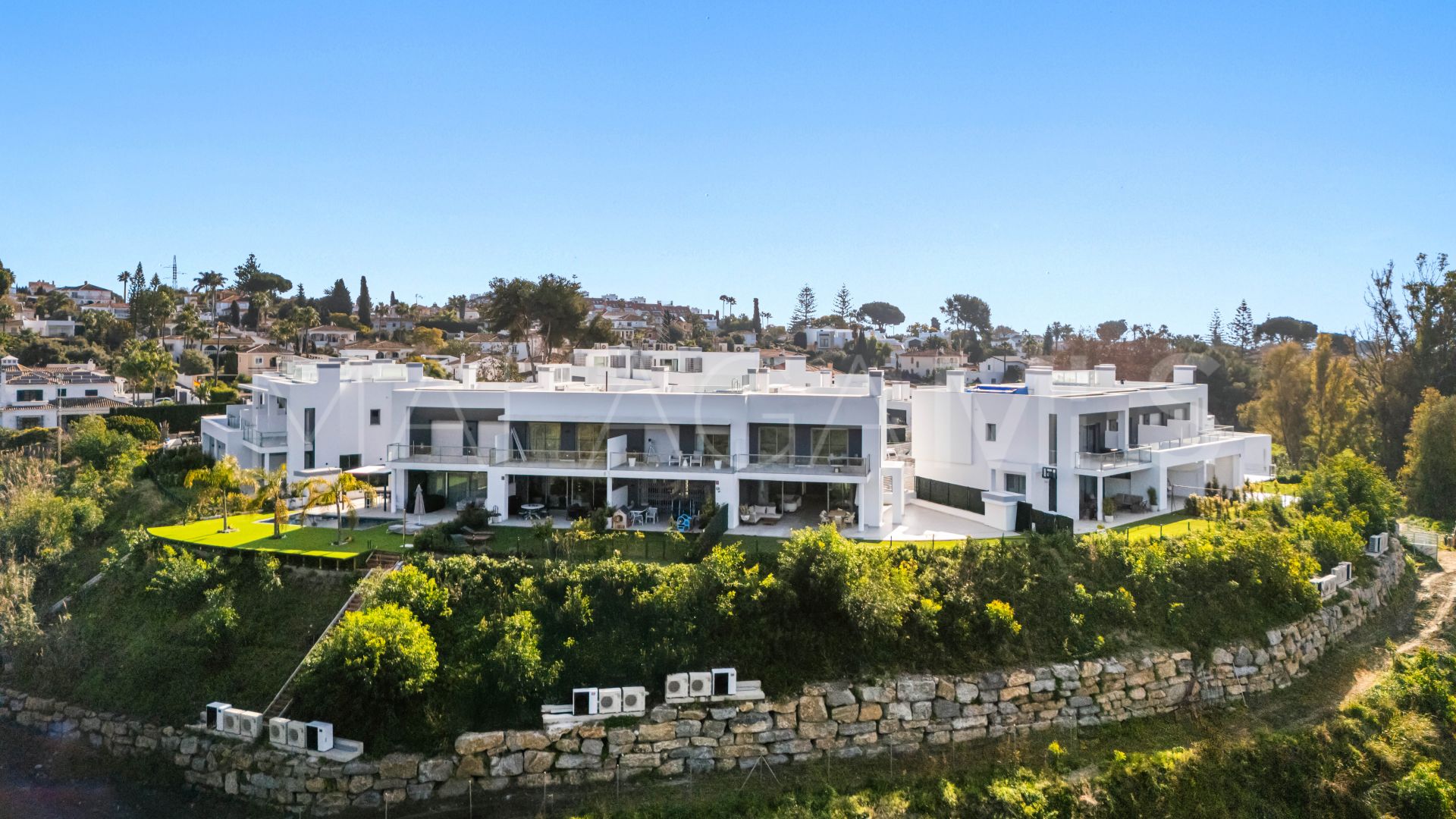 3 bedrooms semi detached villa in Guadalmina Alta for sale