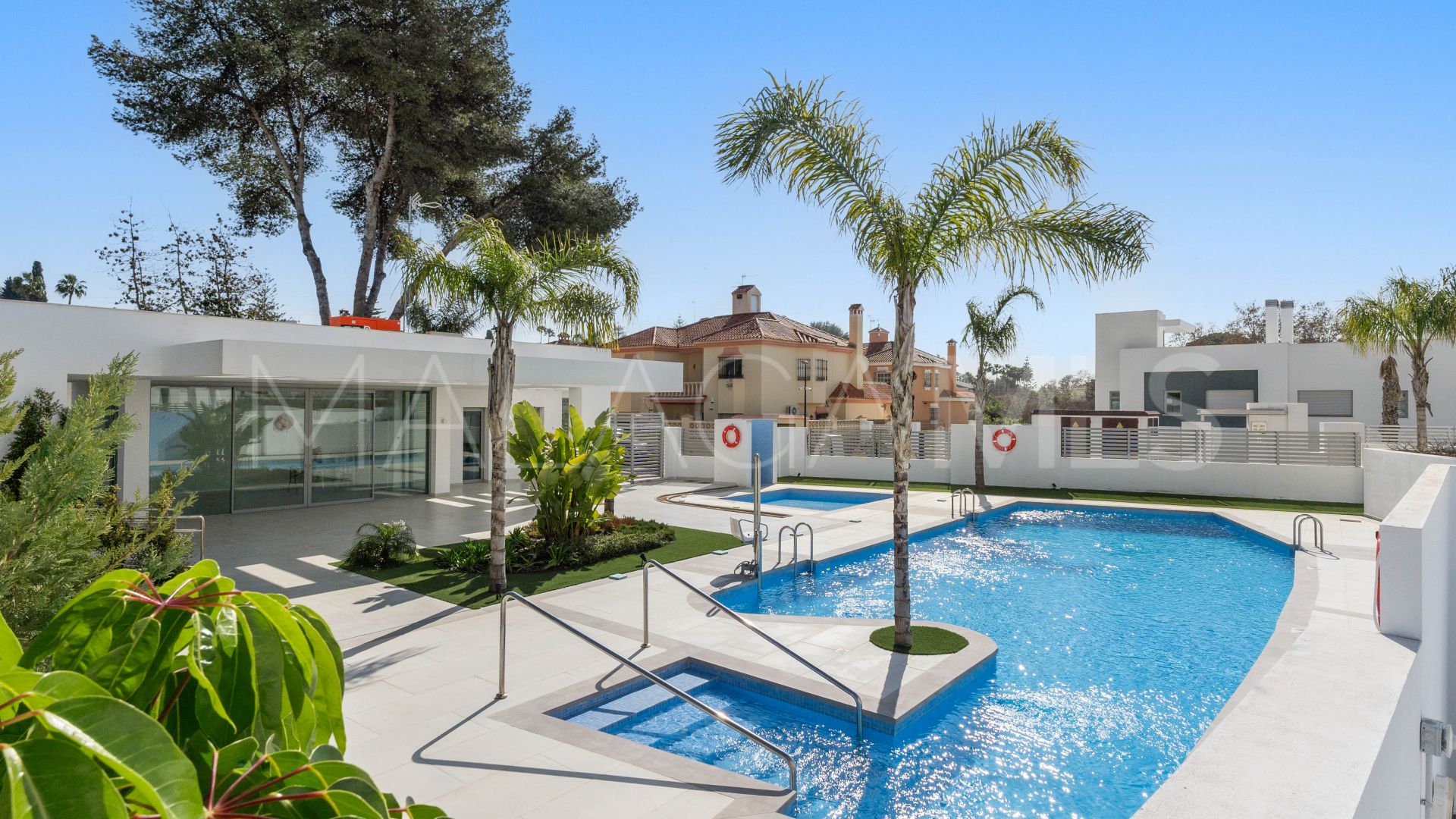 3 bedrooms semi detached villa in Guadalmina Alta for sale