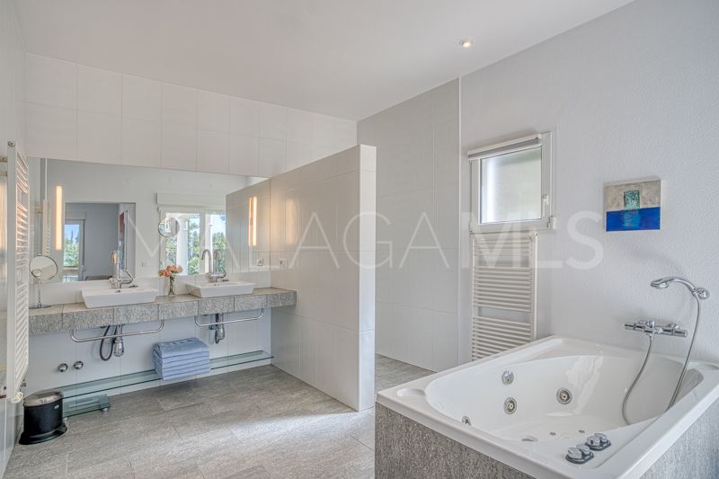 Villa for sale in Hacienda las Chapas
