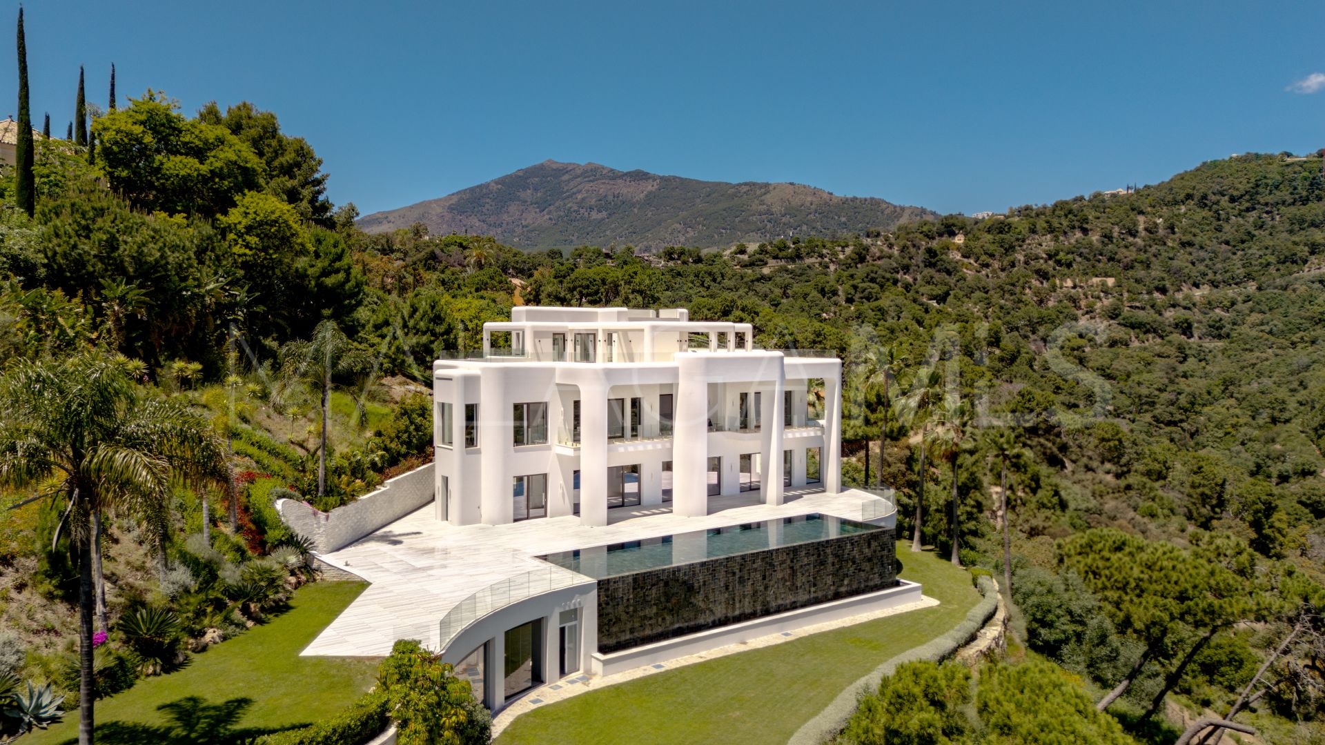 Villa with 11 bedrooms for sale in La Zagaleta