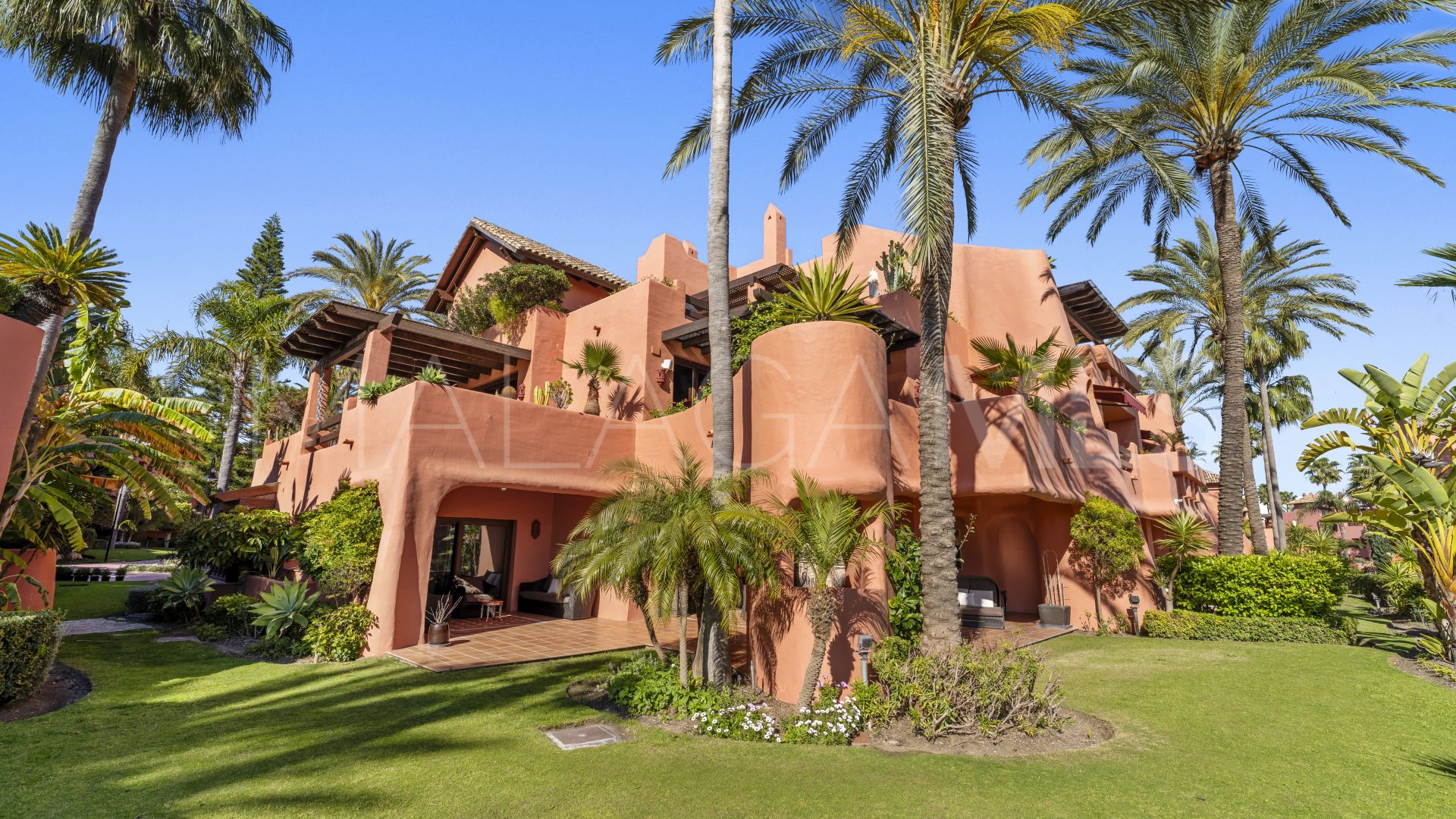 Triplex for sale in Torre Bermeja