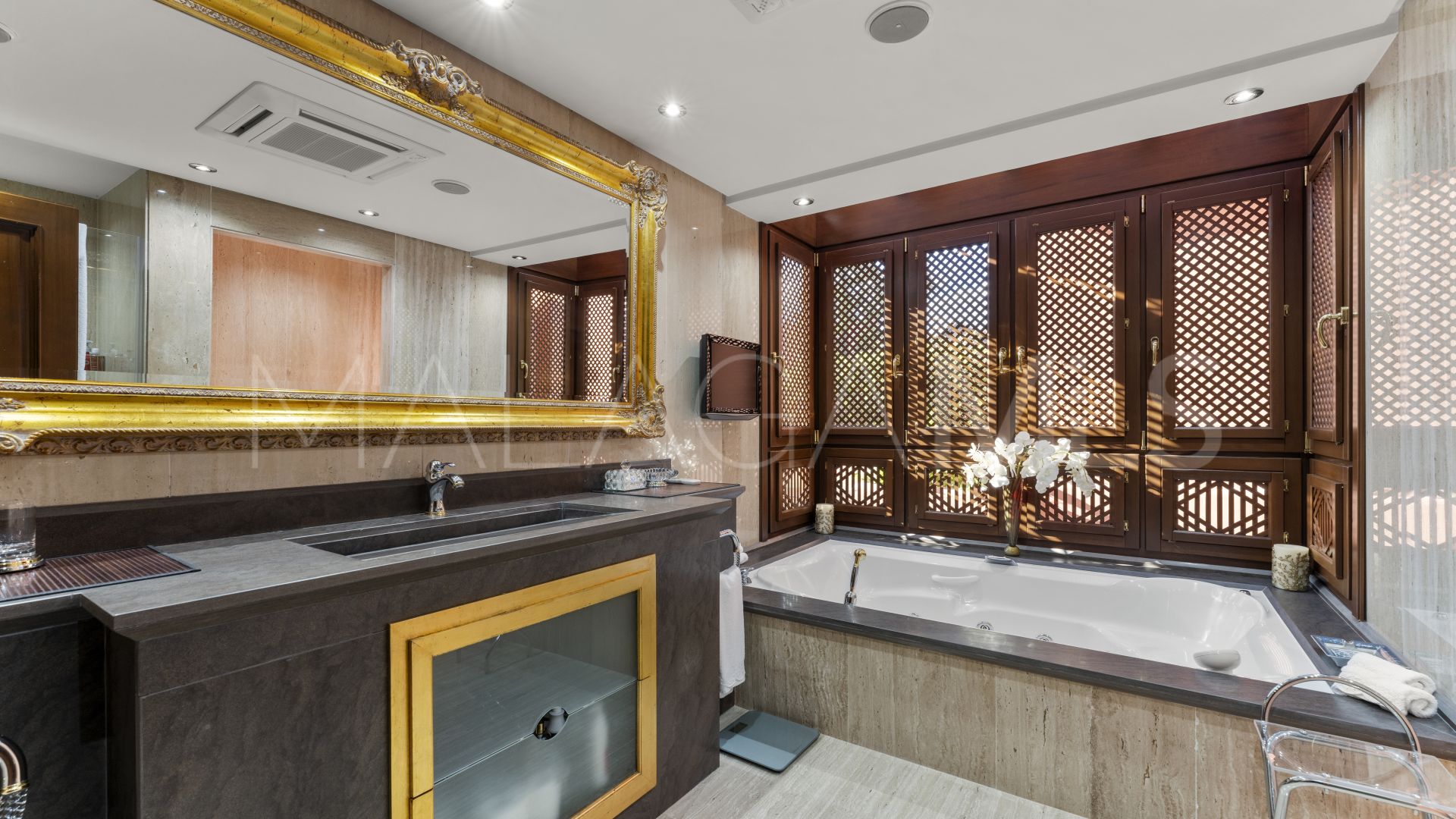 Triplex for sale in Torre Bermeja