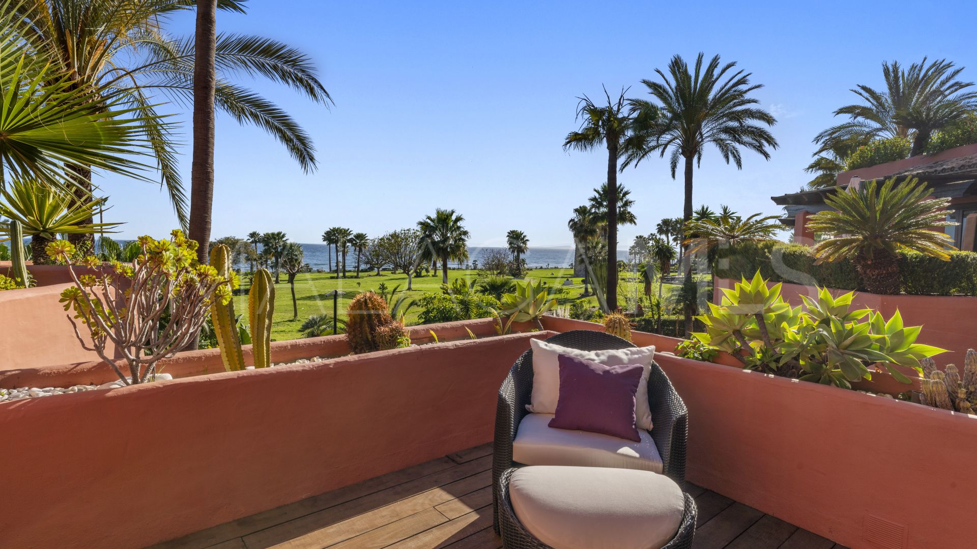 Triplex for sale in Torre Bermeja