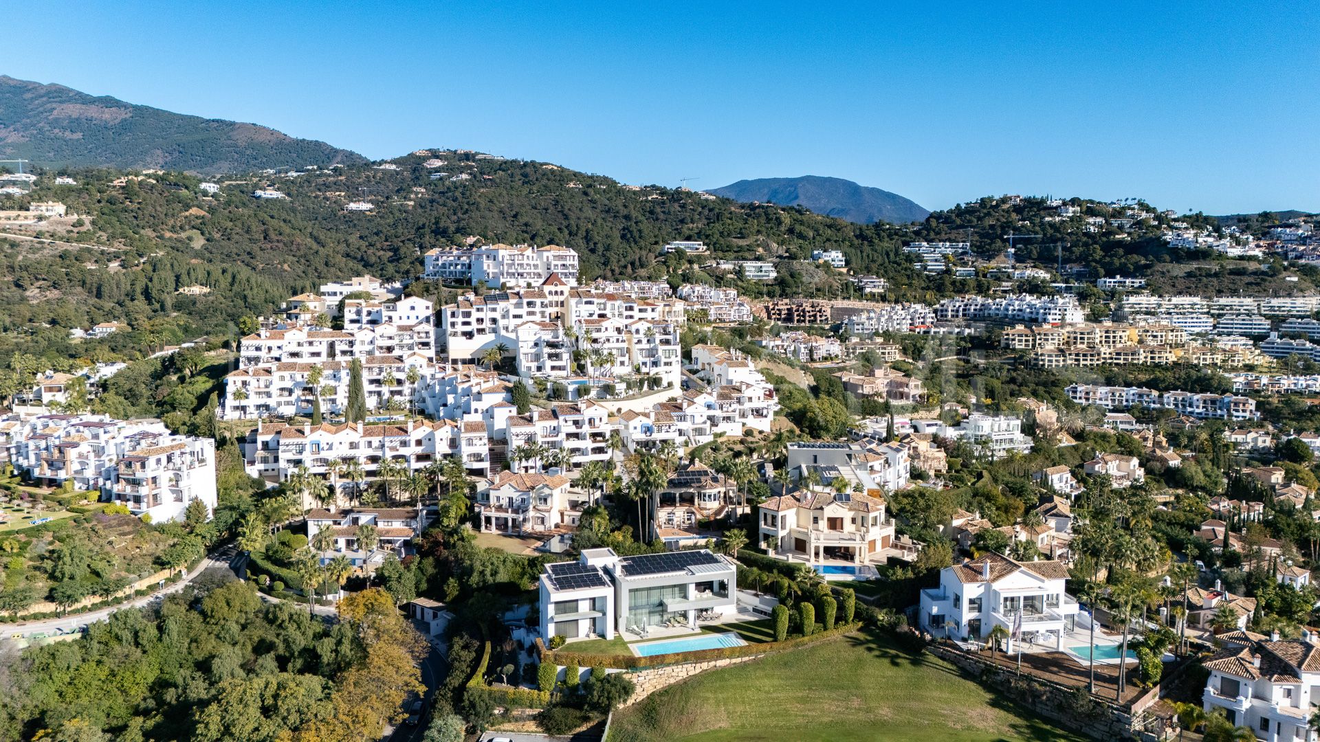 Los Arqueros, villa de 5 bedrooms for sale
