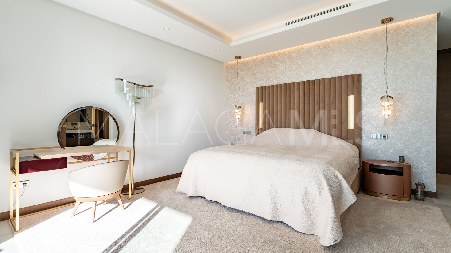Los Arqueros, villa de 5 bedrooms for sale