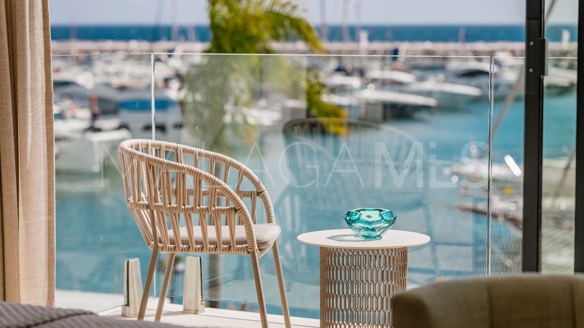 Se vende apartamento with 3 bedrooms in Marbella - Puerto Banus