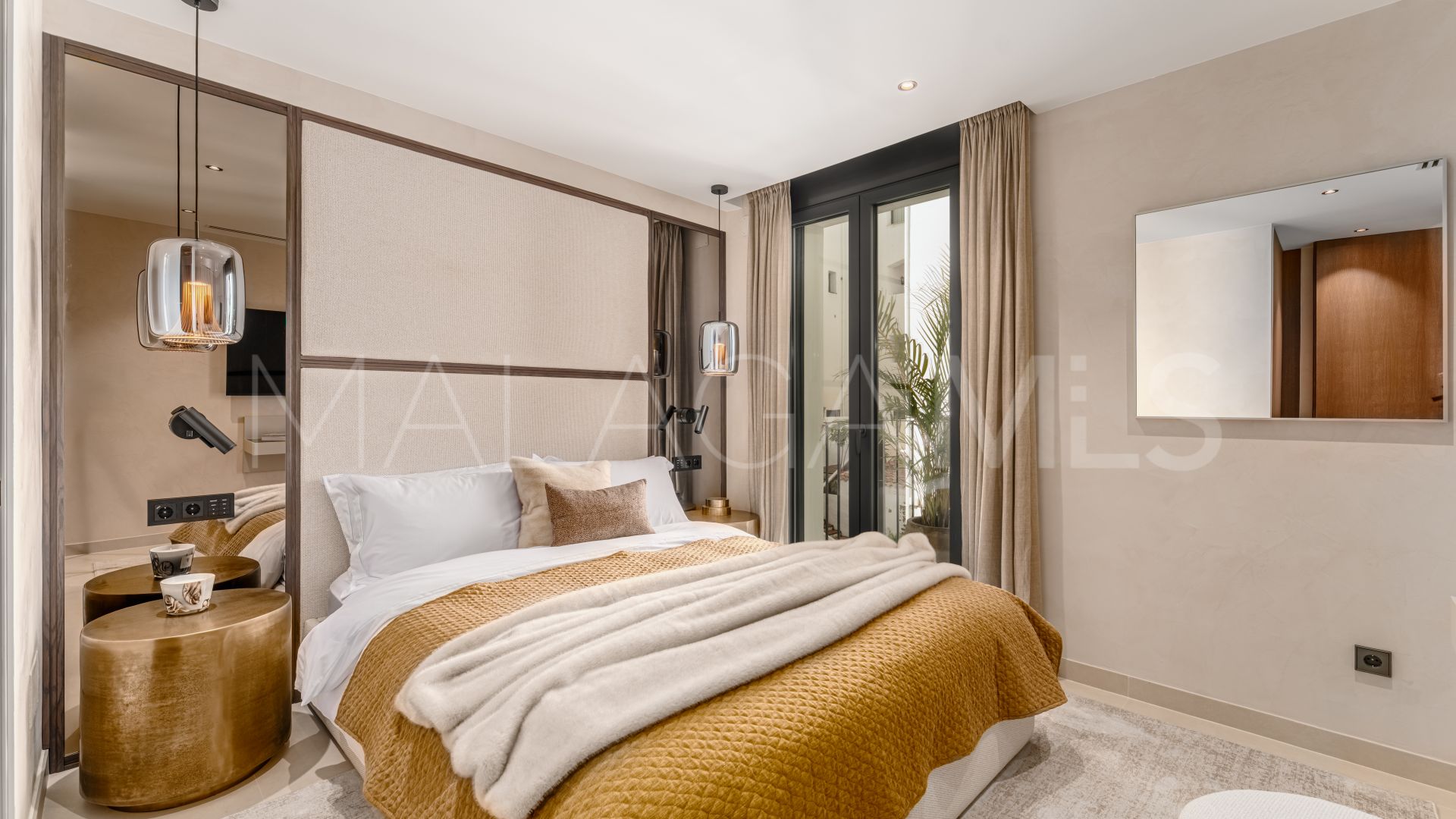 Se vende apartamento with 3 bedrooms in Marbella - Puerto Banus