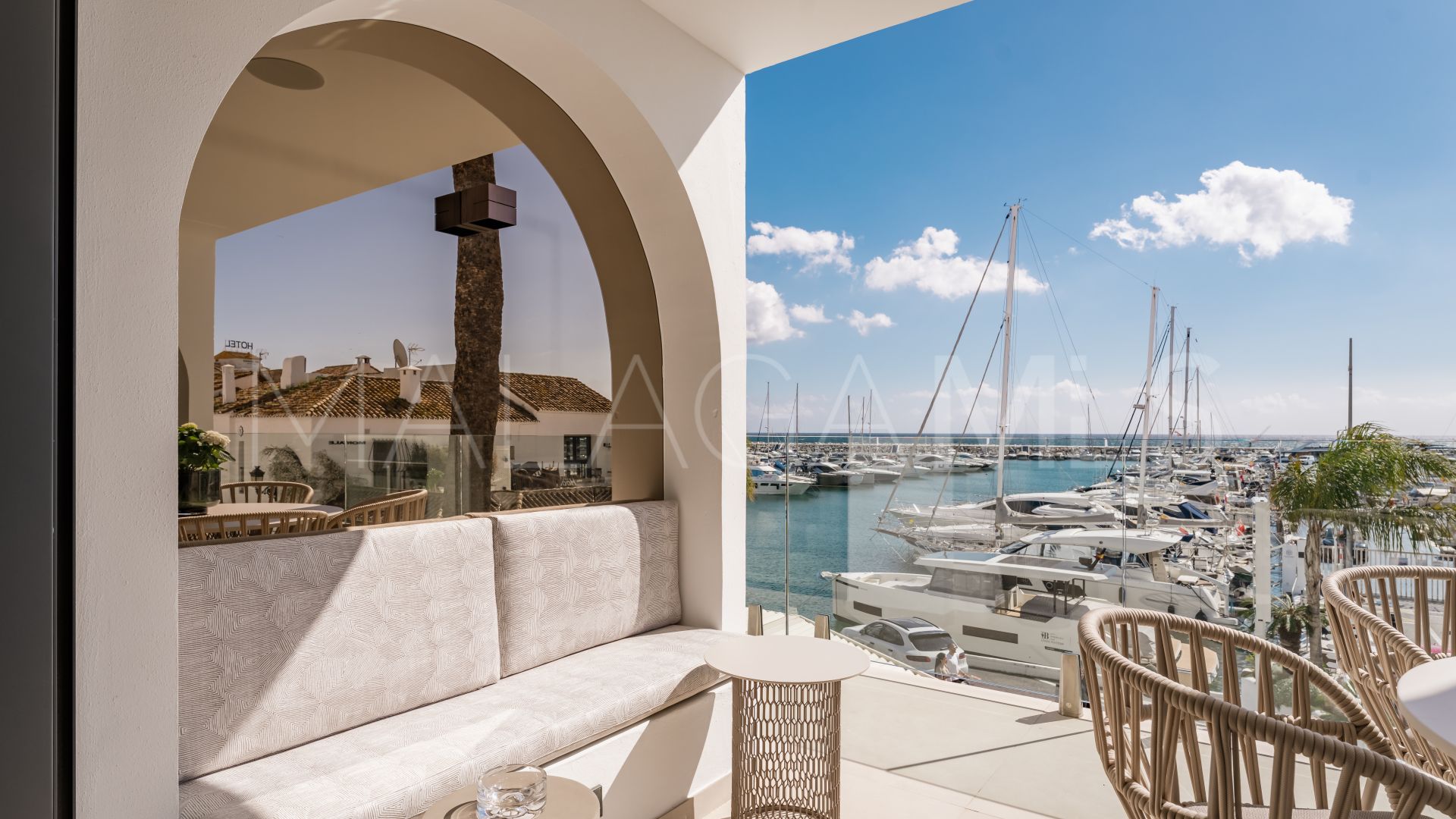 Se vende apartamento with 3 bedrooms in Marbella - Puerto Banus