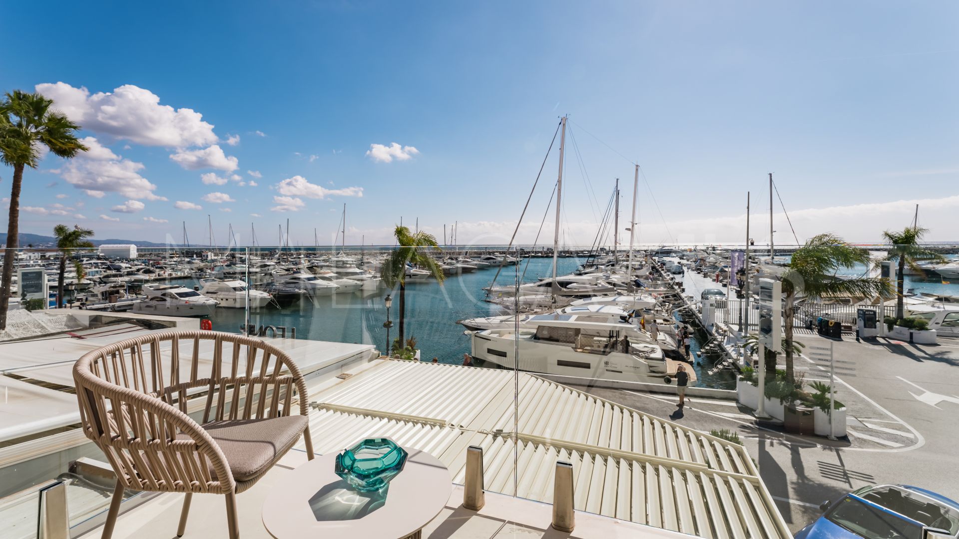 Se vende apartamento with 3 bedrooms in Marbella - Puerto Banus