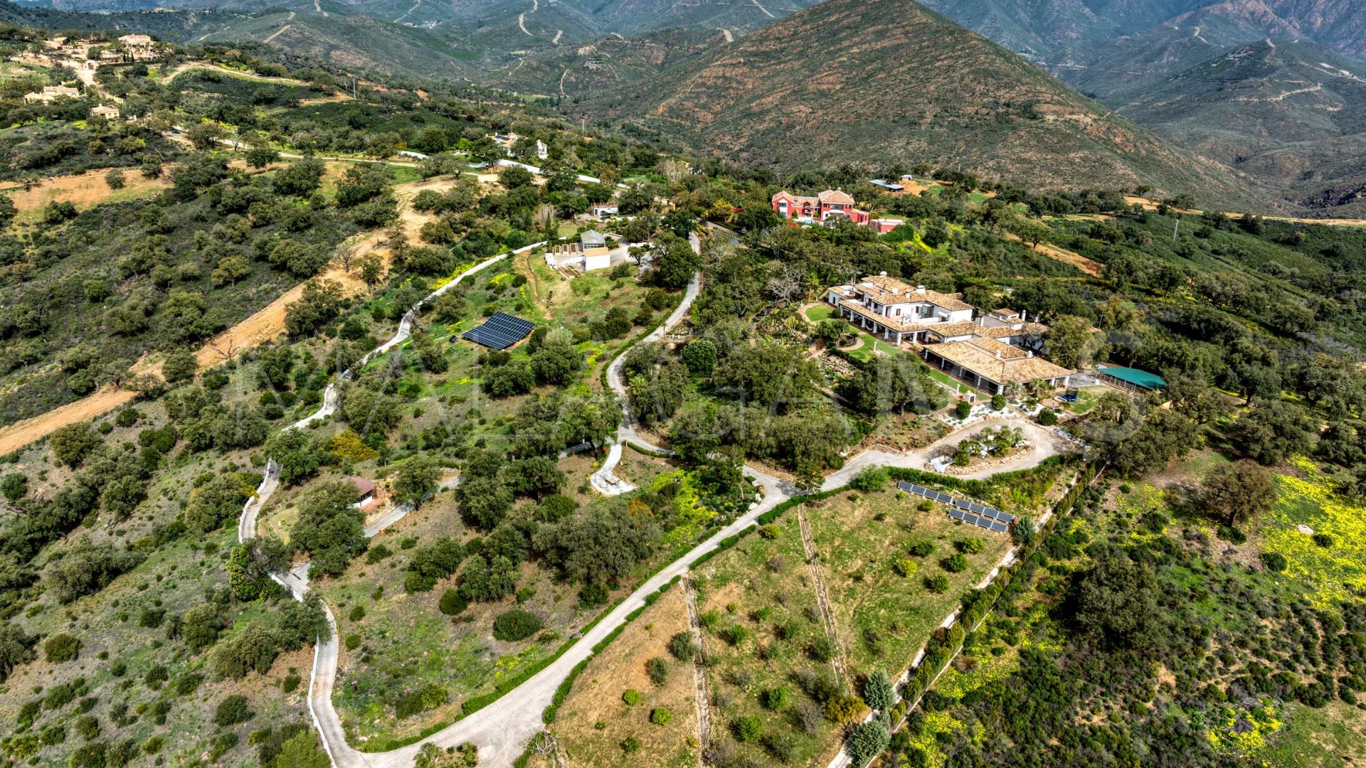 Finca for sale in La Mairena