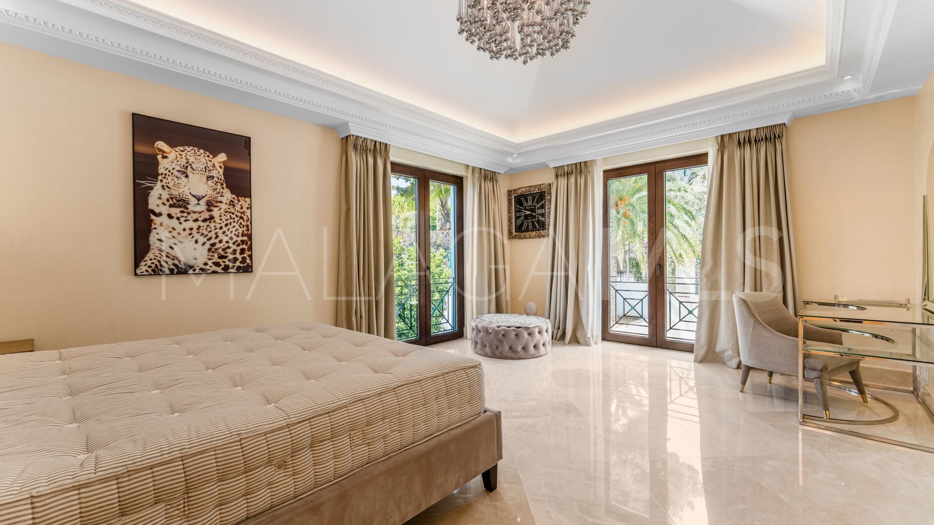 Villa de 8 bedrooms a la venta in Sierra Blanca