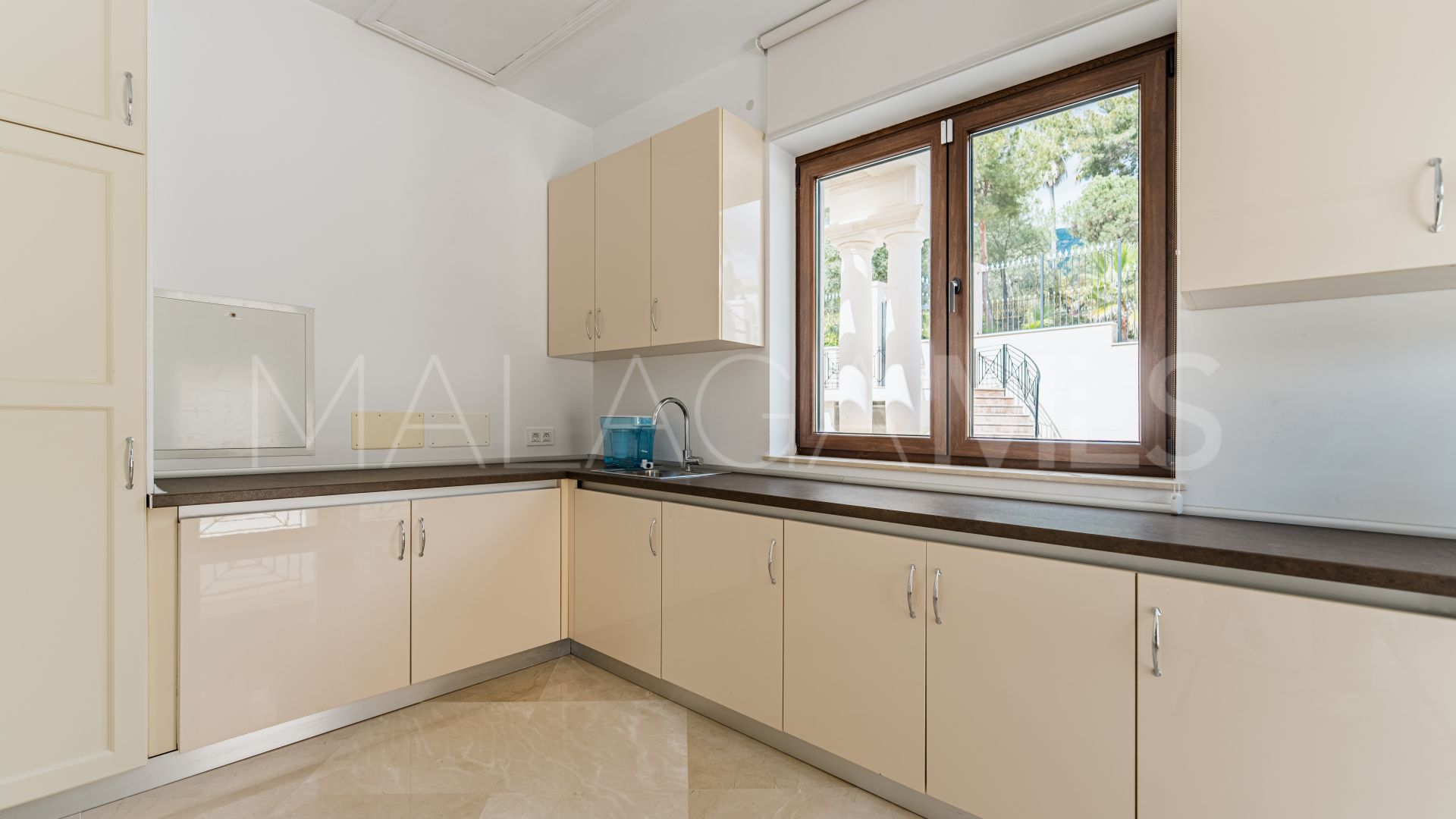Villa de 8 bedrooms a la venta in Sierra Blanca