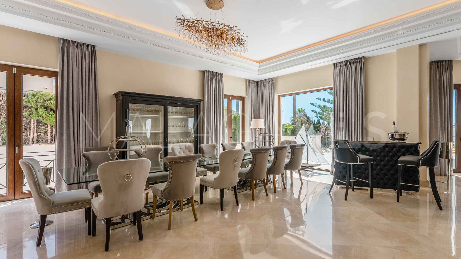 Villa de 8 bedrooms a la venta in Sierra Blanca